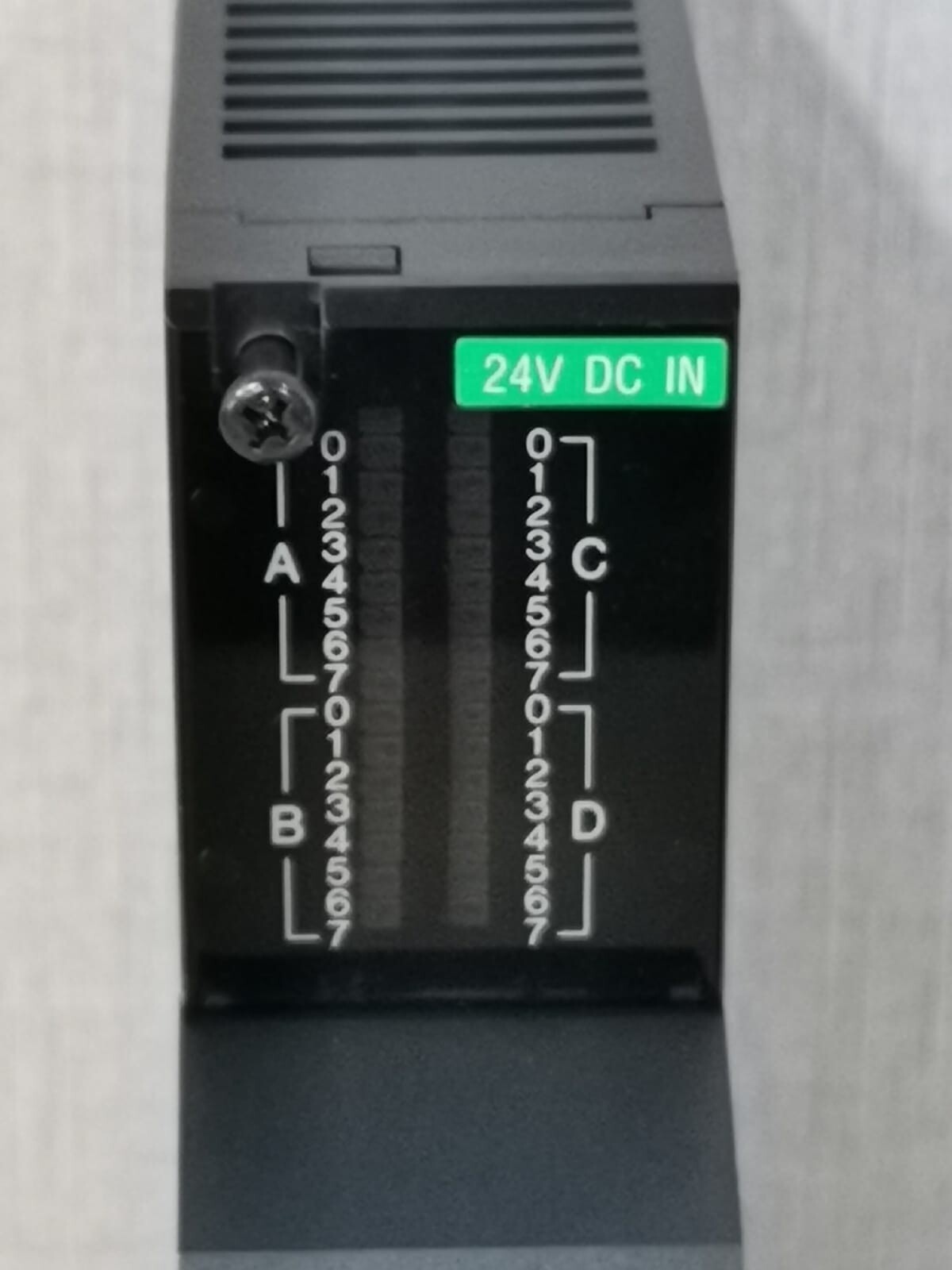 IDEC IZUMI PF2-N32B IDEC IZUMI PF2-N32B FA-2 Series 32 DC 24V Source/Sink Input Module 4