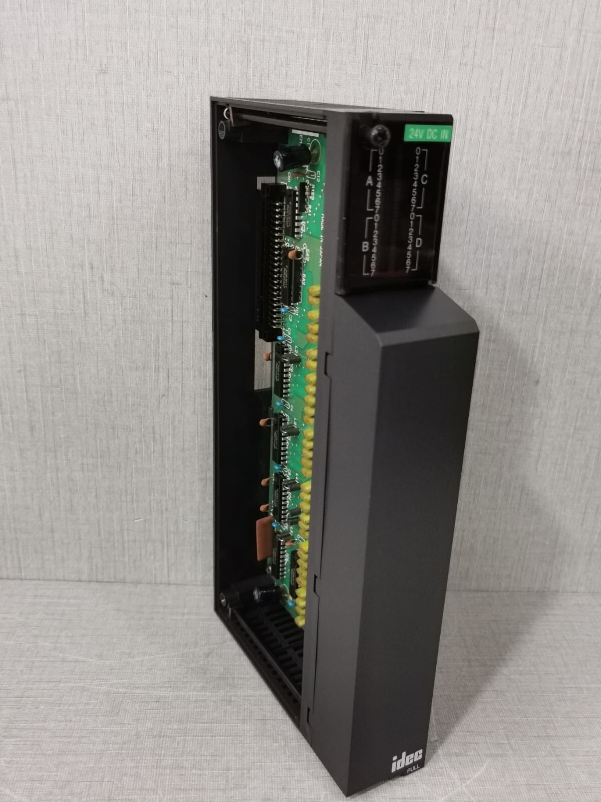 IDEC IZUMI PF2-N32B IDEC IZUMI PF2-N32B FA-2 Series 32 DC 24V Source/Sink Input Module 6