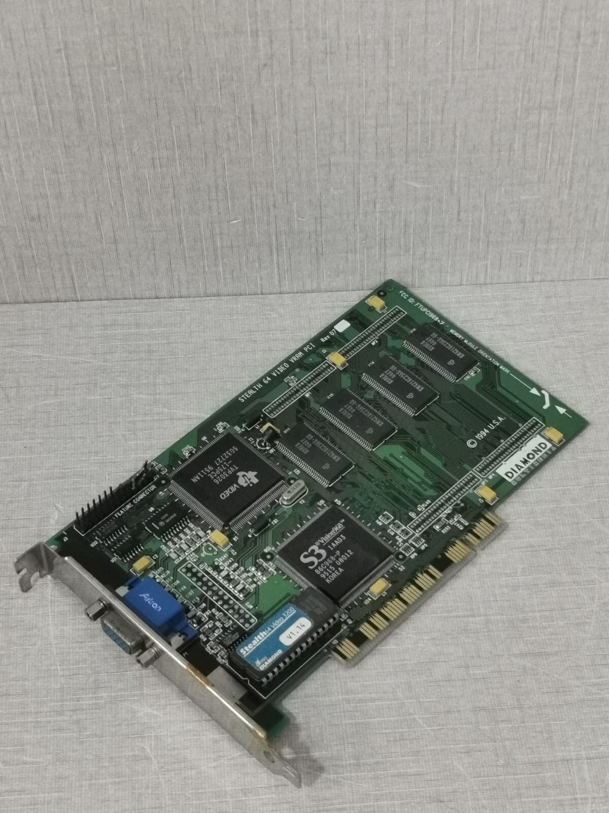 Diamond MultiMedia STEALTH 64 VIDEO VRAM PCI Diamond MultiMedia STEALTH 64 VIDEO VRAM PCI REV.D7 Main PCB Board 6