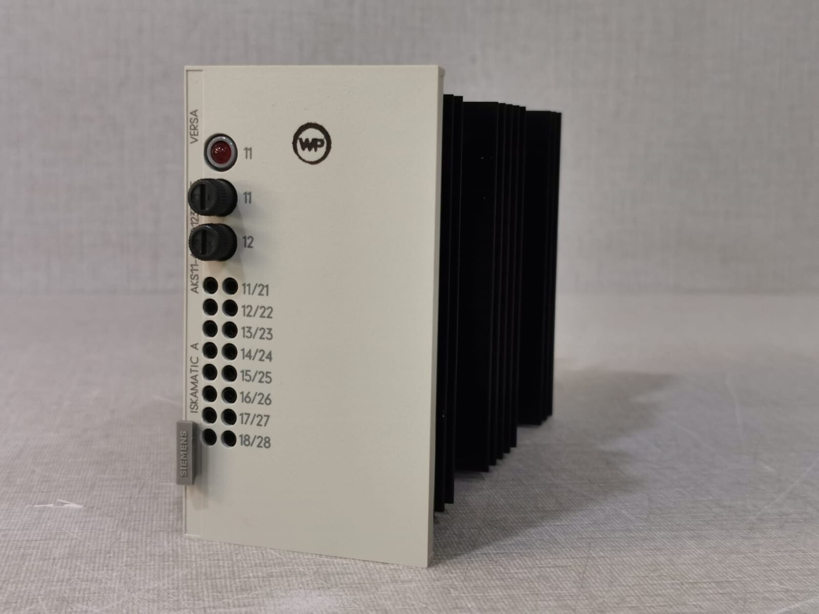 Siemens AKS11-4/6FQ1237-4AE SIEMENS AKS11-4/6FQ1237-4AE VERSA ISKAMATIC A Module 4