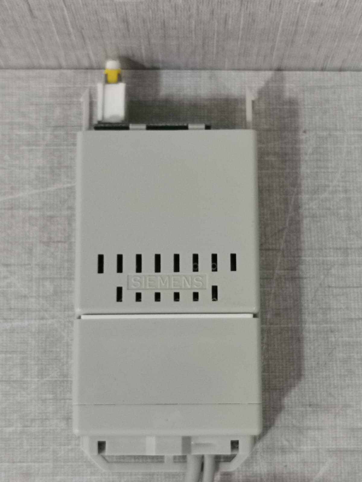 Siemens 6508-2XX04-1SF0 SIEMENS 8RU 6508-2XX04-1SF0 MOSAIK SYSTEM M CONNECTOR 5