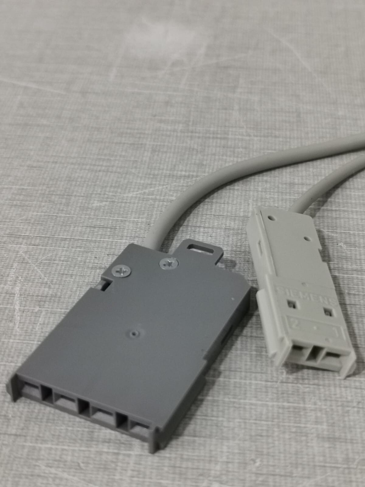 Siemens 6508-2XX04-1SF0 SIEMENS 8RU 6508-2XX04-1SF0 MOSAIK SYSTEM M CONNECTOR 6