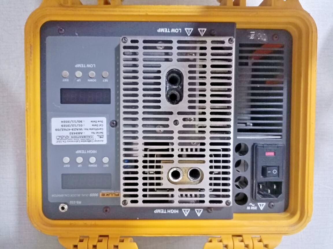 Fluke 9009 FLUKE hart scientific 9009 Dual-Well Dry-Block Calibrator 15℃ - 350℃ 5