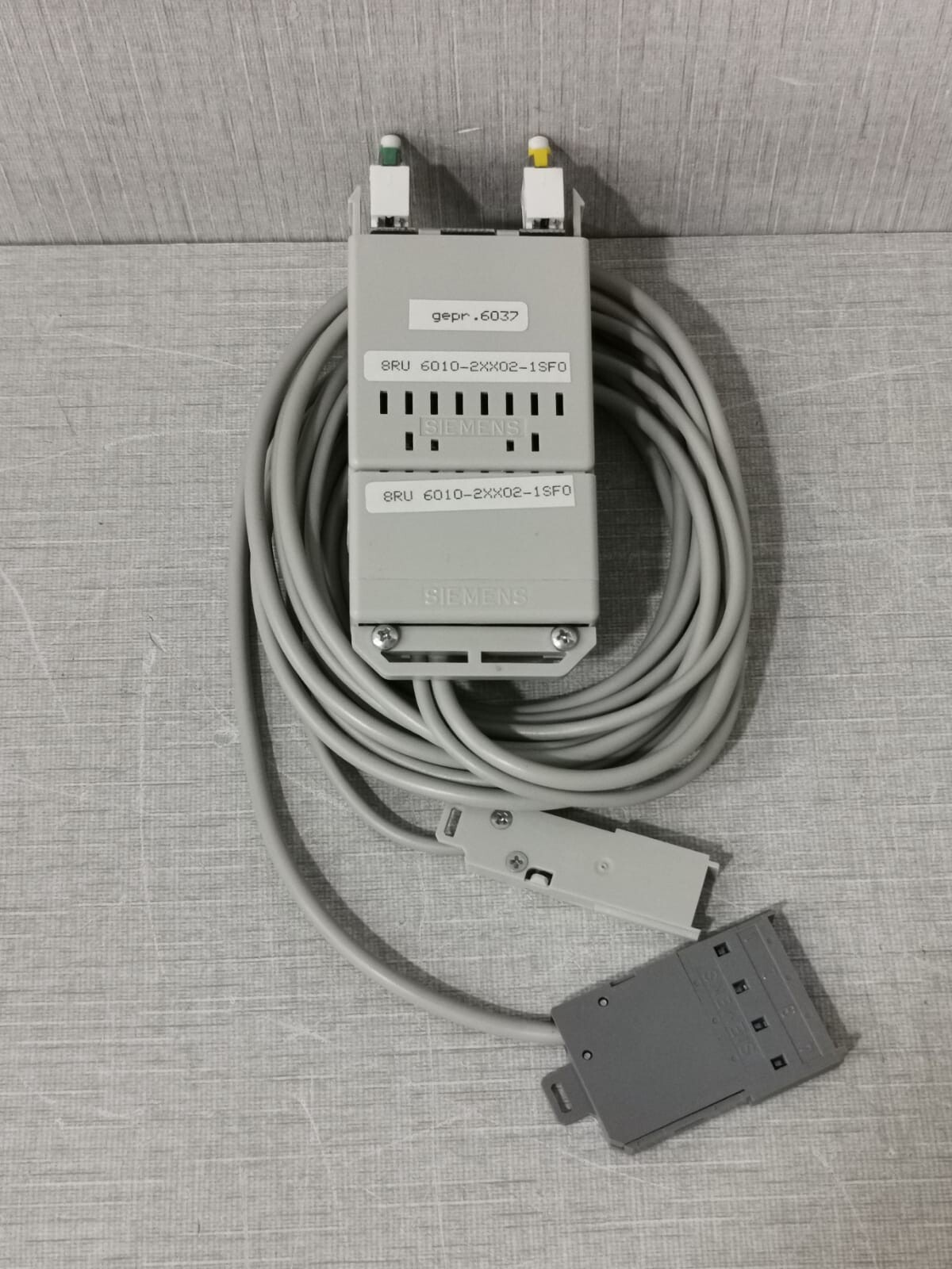 SIEMENS 8RU 6010-2XX02-1SF0 MOSAIK SYSTEM M CONNECTOR