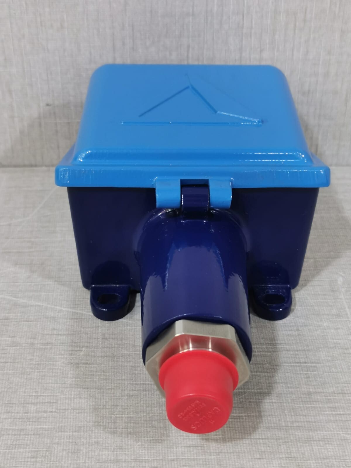 Delta-Controls WP022GEA01J Delta-Controls WP022GEA01J Differential Pressure Switch PMAX 70 Bar 7
