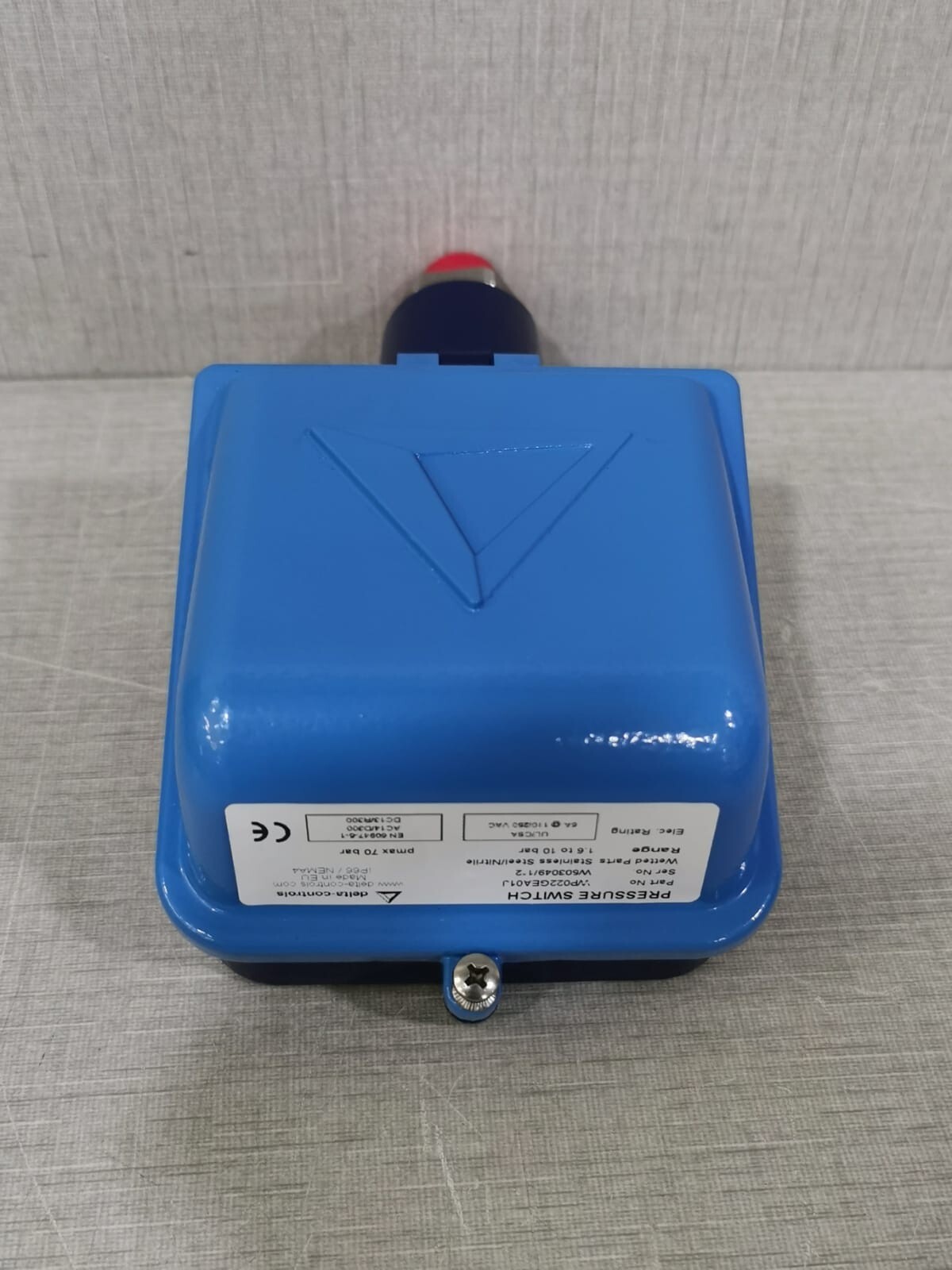 Delta-Controls WP022GEA01J Delta-Controls WP022GEA01J Differential Pressure Switch PMAX 70 Bar 8