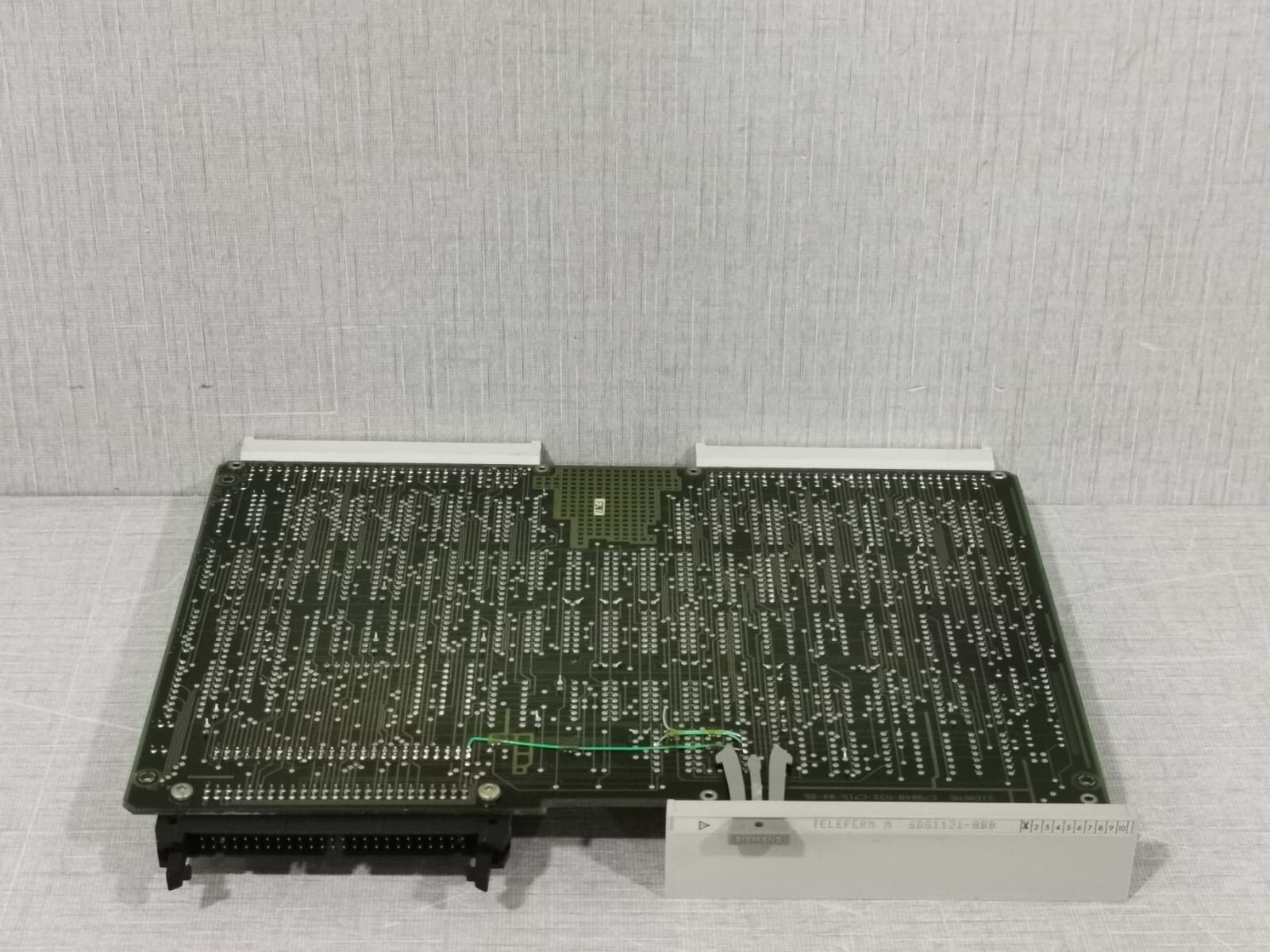 Siemens 6DS1121-8BB SIEMENS 6DS1121-8BB TELEPERM CENTER CONTROLLER VOTER MODULE 2