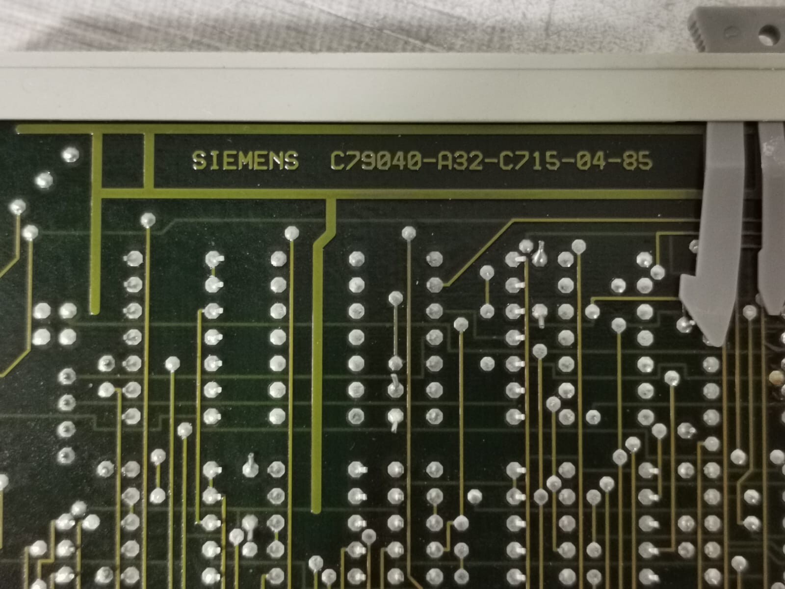 Siemens 6DS1121-8BB SIEMENS 6DS1121-8BB TELEPERM CENTER CONTROLLER VOTER MODULE 7