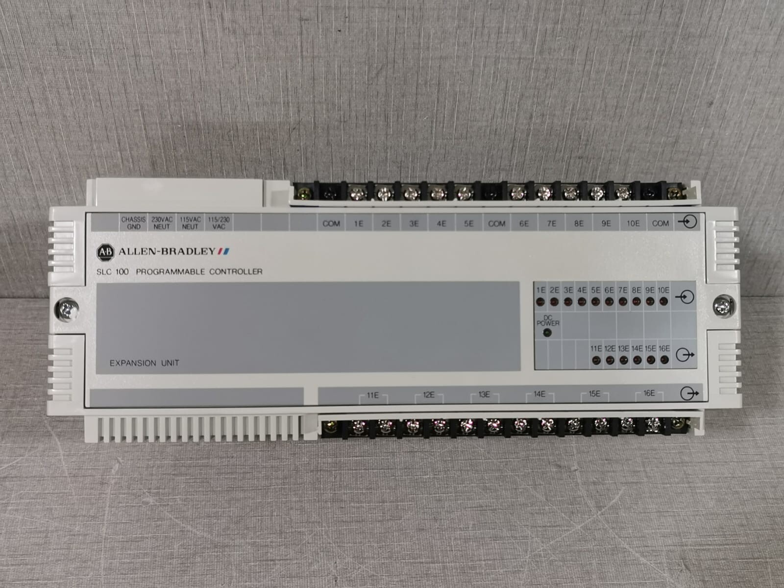 Allen Bradley 1745-E103 Allen Bradley 1745-E103 Ser. B SL 100 Programmable Controller 4