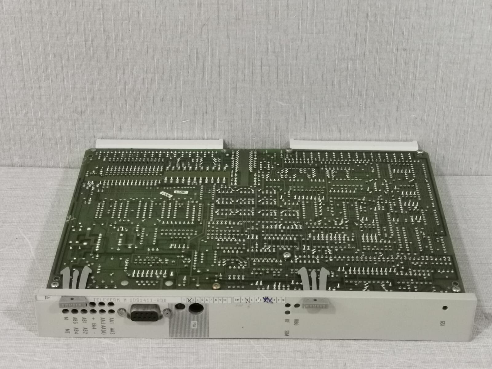Siemens 6DS1411-8DD SIEMENS 6DS1411-8DD TELEPERM PLC-S CLOSED LOOP MODULE 2