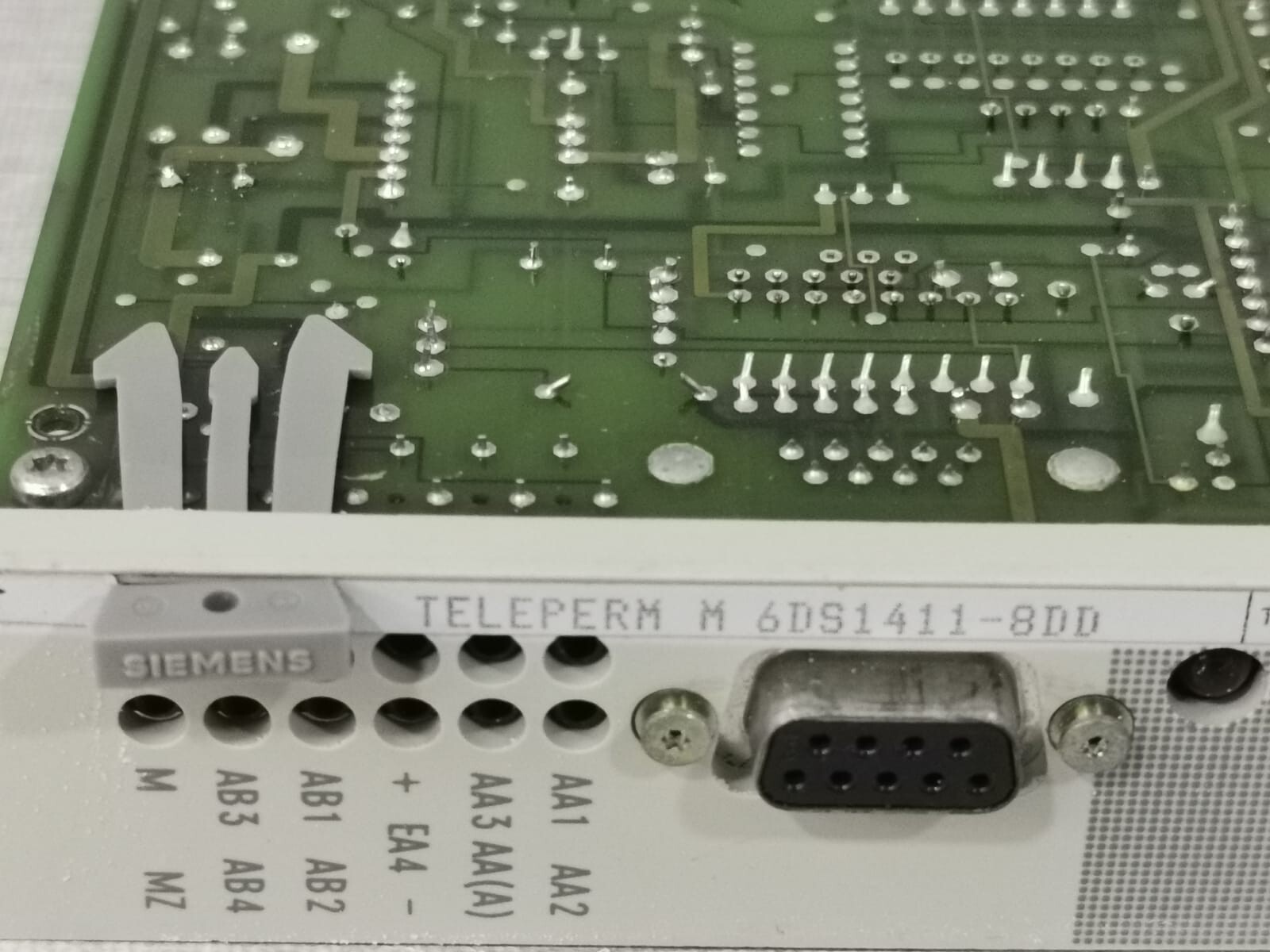 Siemens 6DS1411-8DD SIEMENS 6DS1411-8DD TELEPERM PLC-S CLOSED LOOP MODULE 3