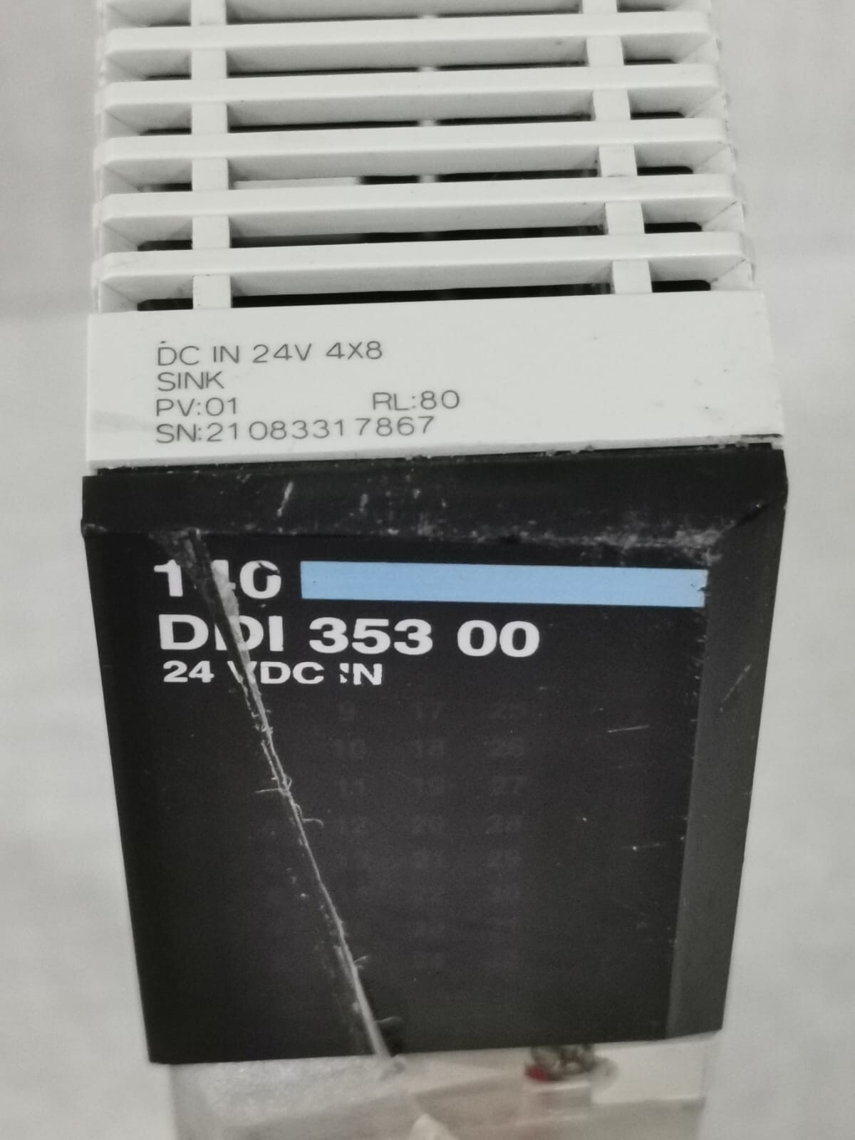 Schneider Electric 140DDI35300 Schneider Electric 140DDI35300 24VDC Modicon Quantum Discrete Input Module 2