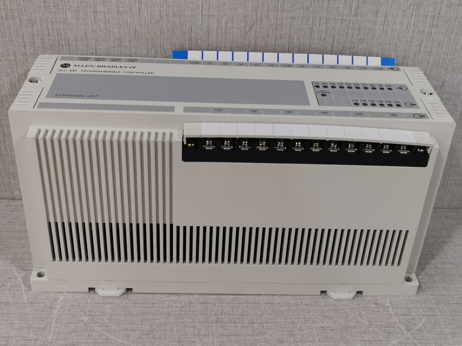 Allen Bradley 1745-E103 Allen Bradley 1745-E103 Ser. B SL 100 Programmable Controller 8