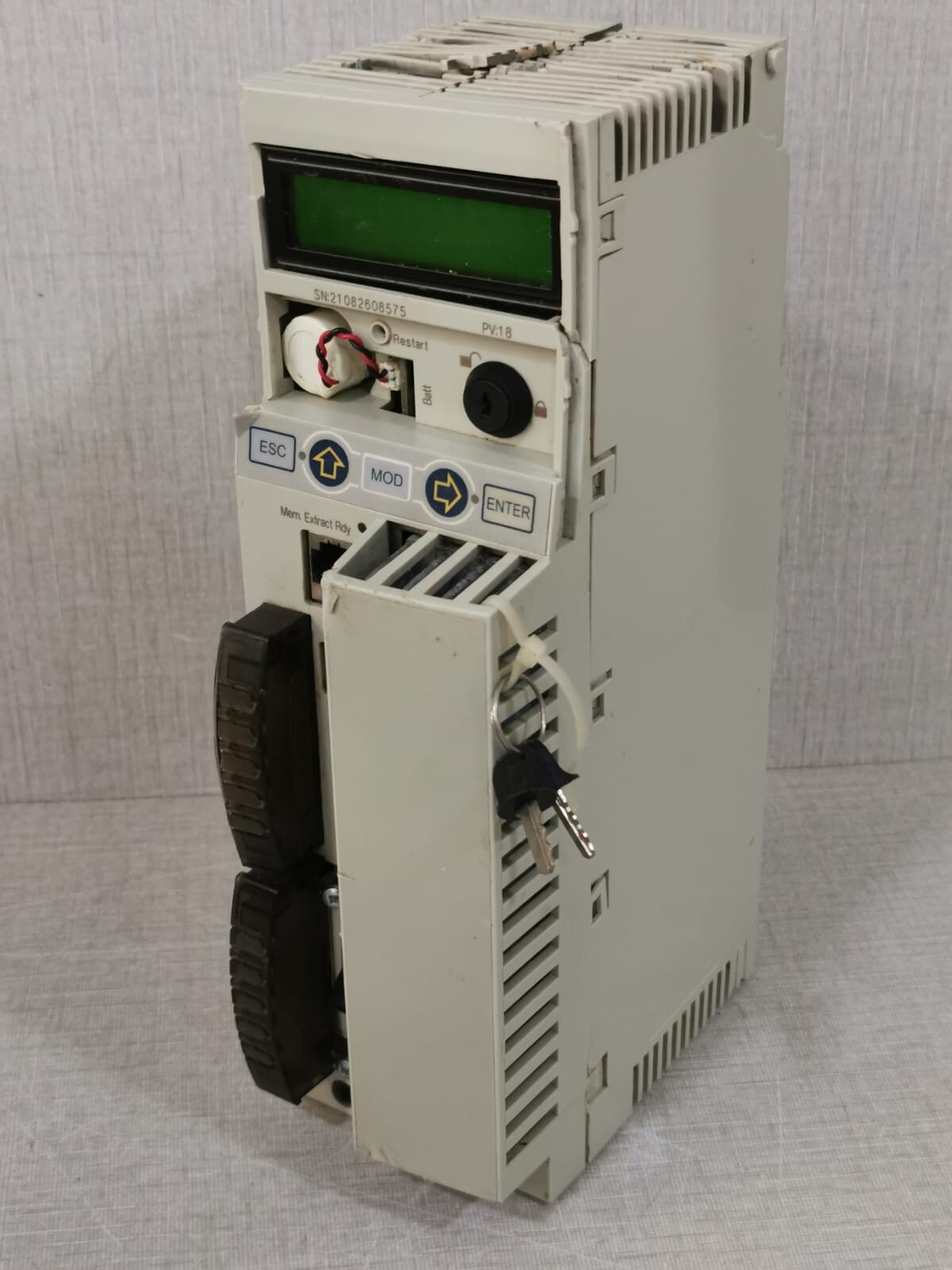 Schneider Electric 140CPU67160 Schneider Electric 140CPU67160 Modicon Quantum Processor 4