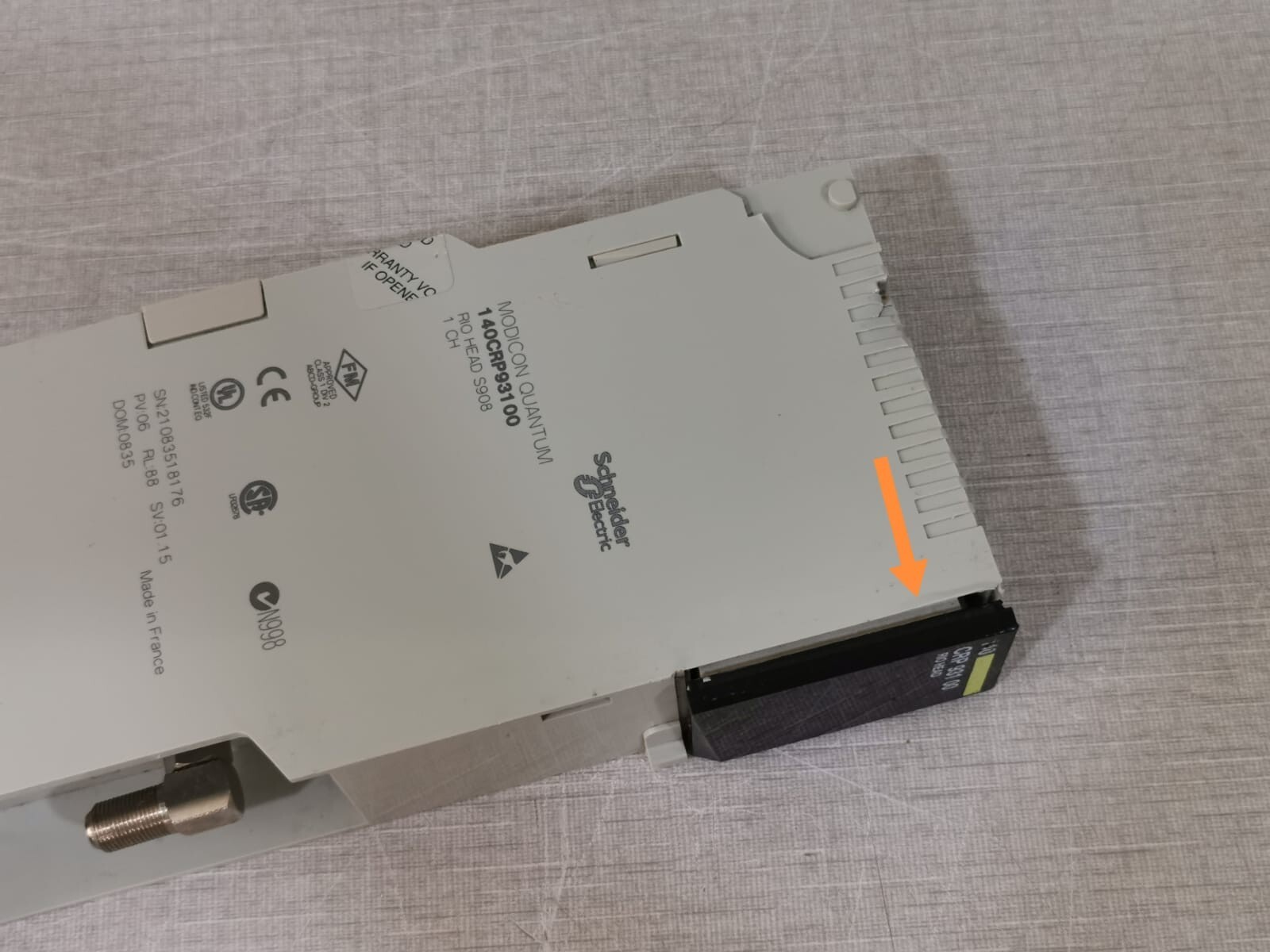 Schneider Electric 140CRP93100 Schneider Electric 140CRP93100 RIO HEAD-END ADAPTOR MODULE 10