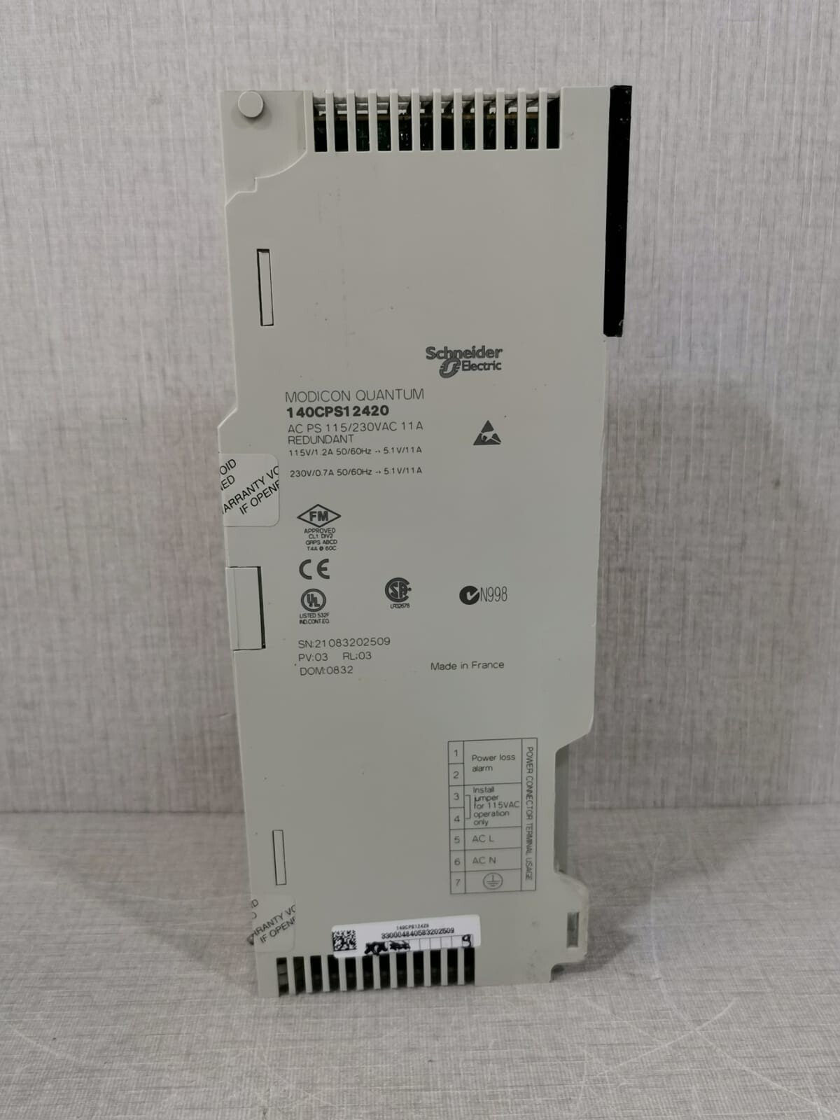 Schneider Electric 140CPS12420 Schneider Electric 140CPS12420 Modicon Quantum AC Power Supply 115/230VAC 11A 3