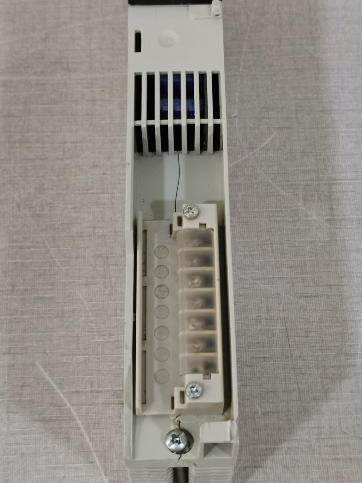Schneider Electric 140CPS12420 Schneider Electric 140CPS12420 Modicon Quantum AC Power Supply 115/230VAC 11A 6