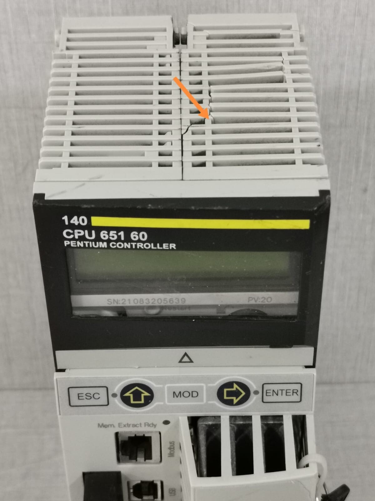 Schneider Electric 140CPU65160 Schneider Electric 140CPU65160 SV: 2.6 Modicon Quantum 4
