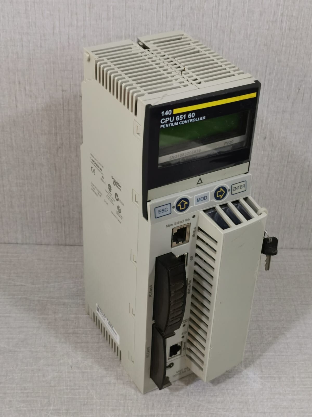 Schneider Electric 140CPU65160 Schneider Electric 140CPU65160 SV: 2.6 Modicon Quantum 7