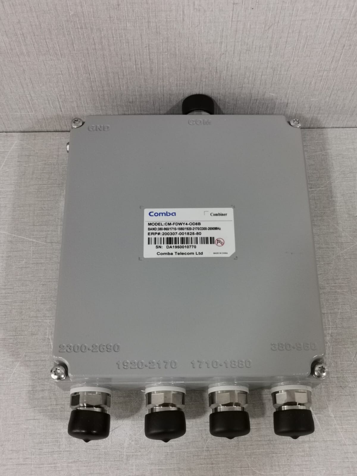 COMBA CM-FDWY4-OD8B COMBA CM-FDWY4-OD8B OUTDOOR QUAD-BAND COMBINER 5
