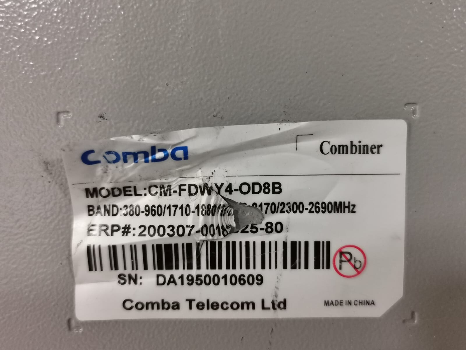 COMBA CM-FDWY4-OD8B COMBA CM-FDWY4-OD8B OUTDOOR QUAD-BAND COMBINER 2