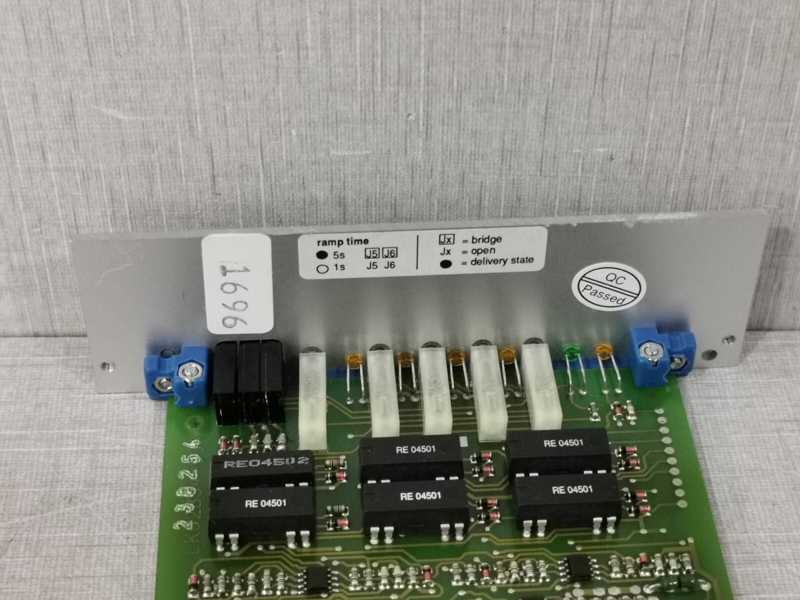 Rexroth VT3013-S37 Rexroth VT3013-S37 Proportional Signal Amplifier PCB Card 8