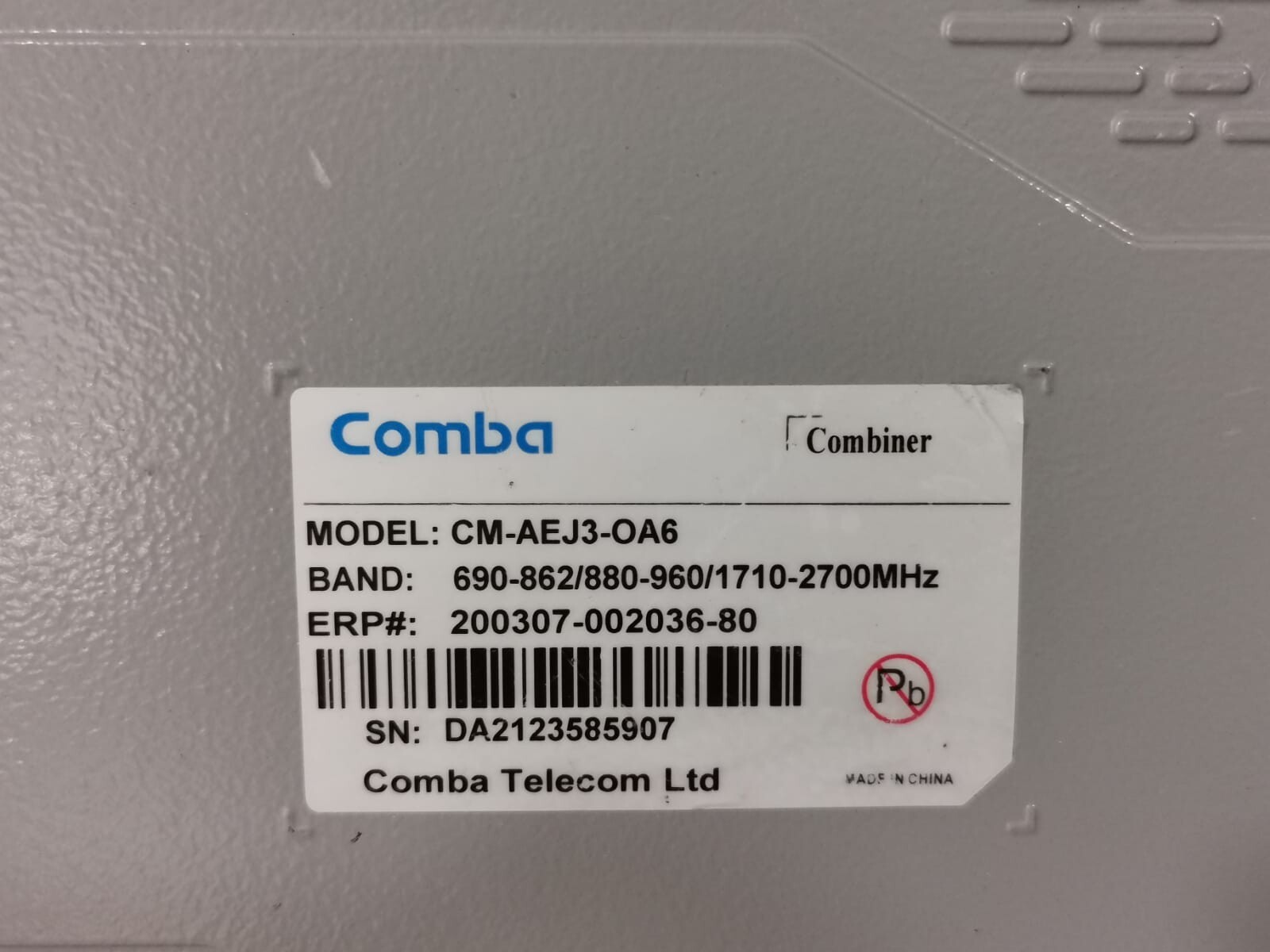 COMBA CM-AEJ3-OA6 COMBA CM-AEJ3-OA6 OUTDOOR TRIPLE-BAND COMBINER 3