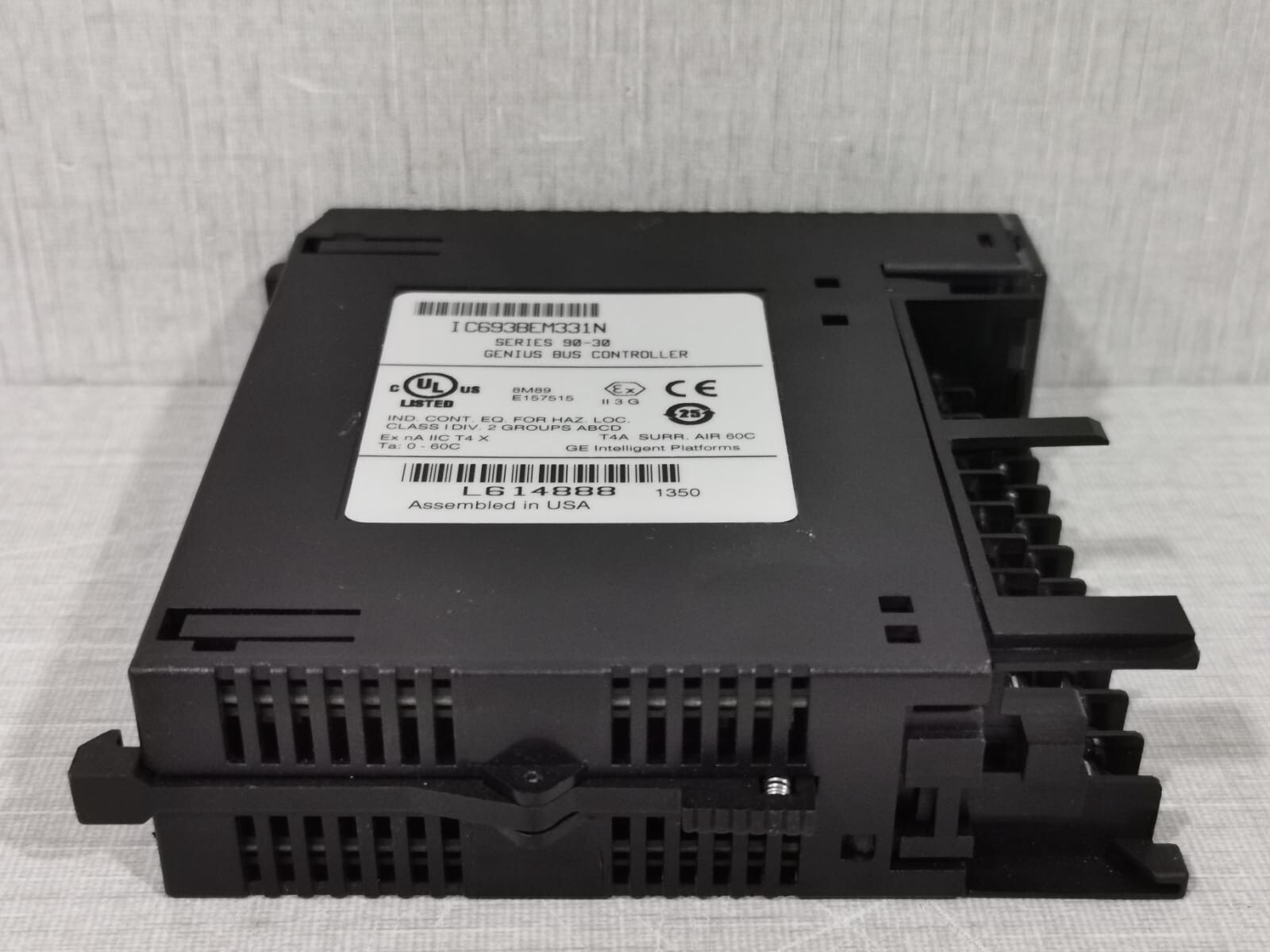 GE Fanuc IC693BEM331N GE FANUC IC693BEM331N SERIES 90-30 GENIUS BUS CONTROLLER - Missing Front Cover 6
