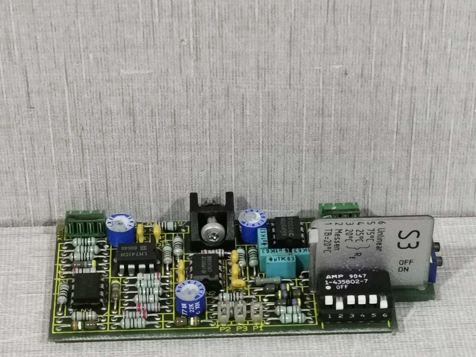 Siemens C79040-A310 SIEMENS C79458-L1009-A2 /C79040-A310 PLC BOARD 4