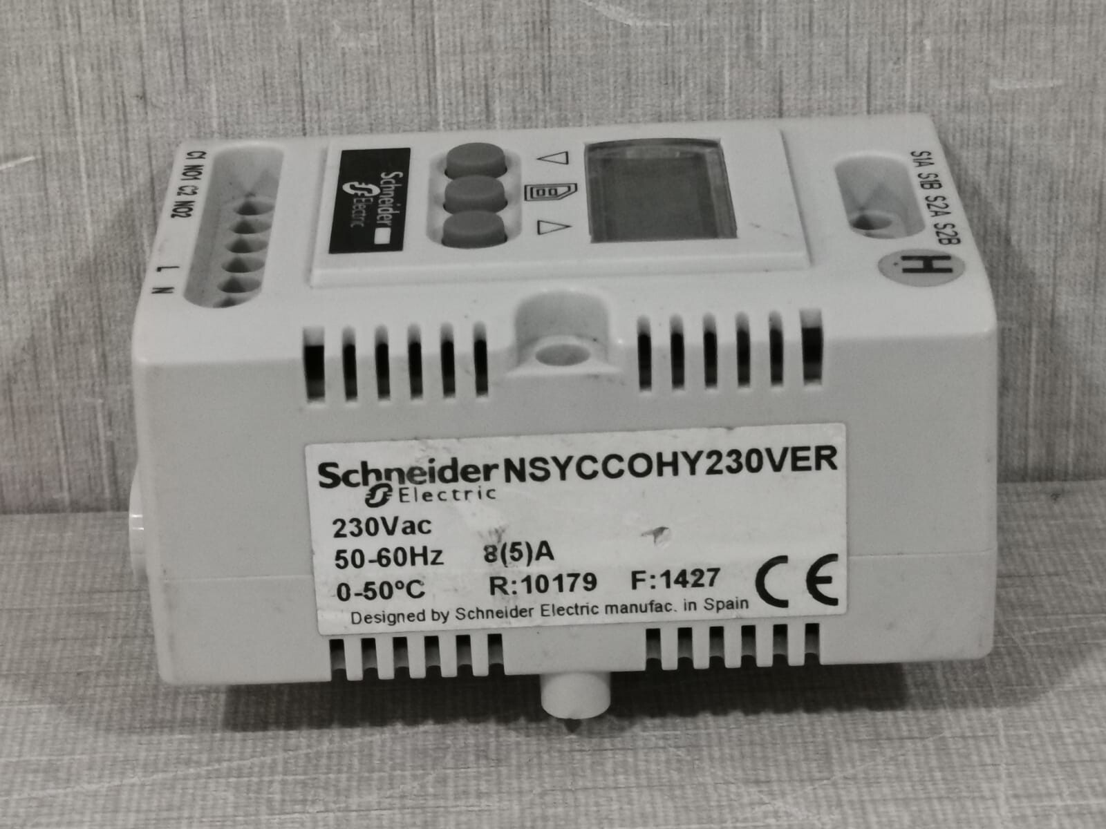 Schneider Electric NSYCCOHY230VER SCHNEIDER ELECTRIC NSYCCOHY230VER HYGROSTAT 230VAC 3