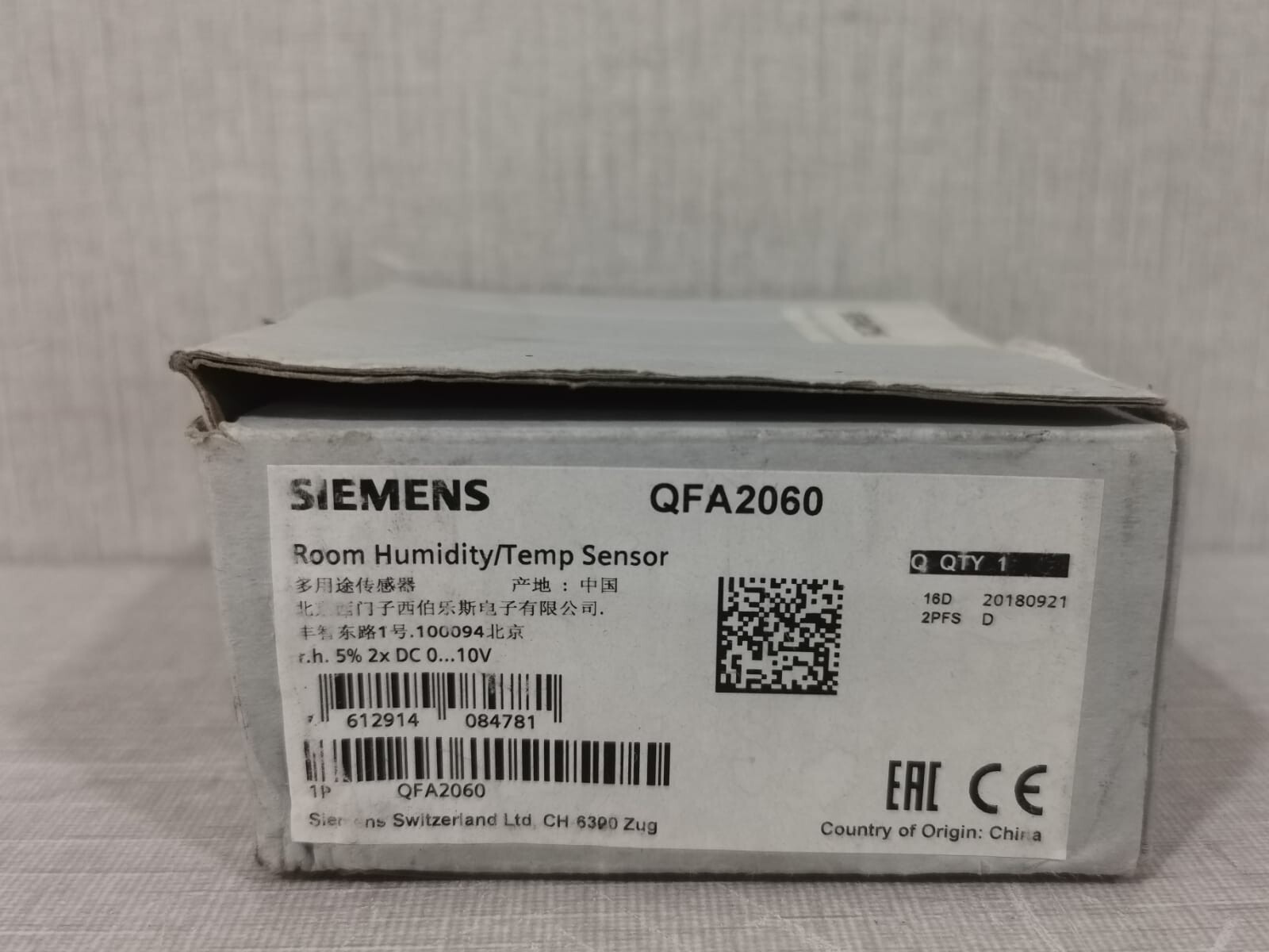 Siemens QFA2060 SIEMENS QFA2060 ROOM HUMIDITY/TEMPERATURE SENSOR 3