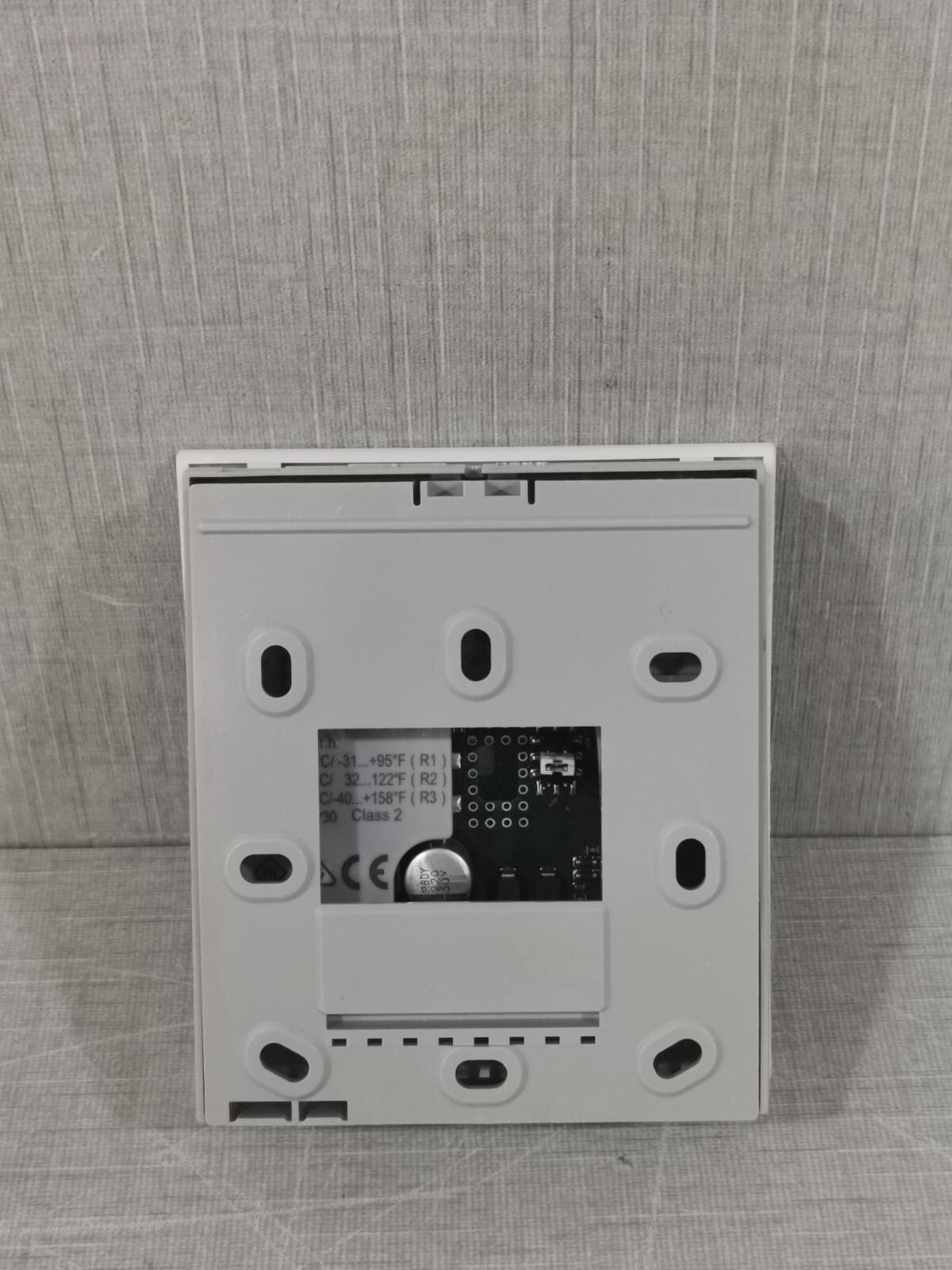 Siemens QFA2060 SIEMENS QFA2060 ROOM HUMIDITY/TEMPERATURE SENSOR 5