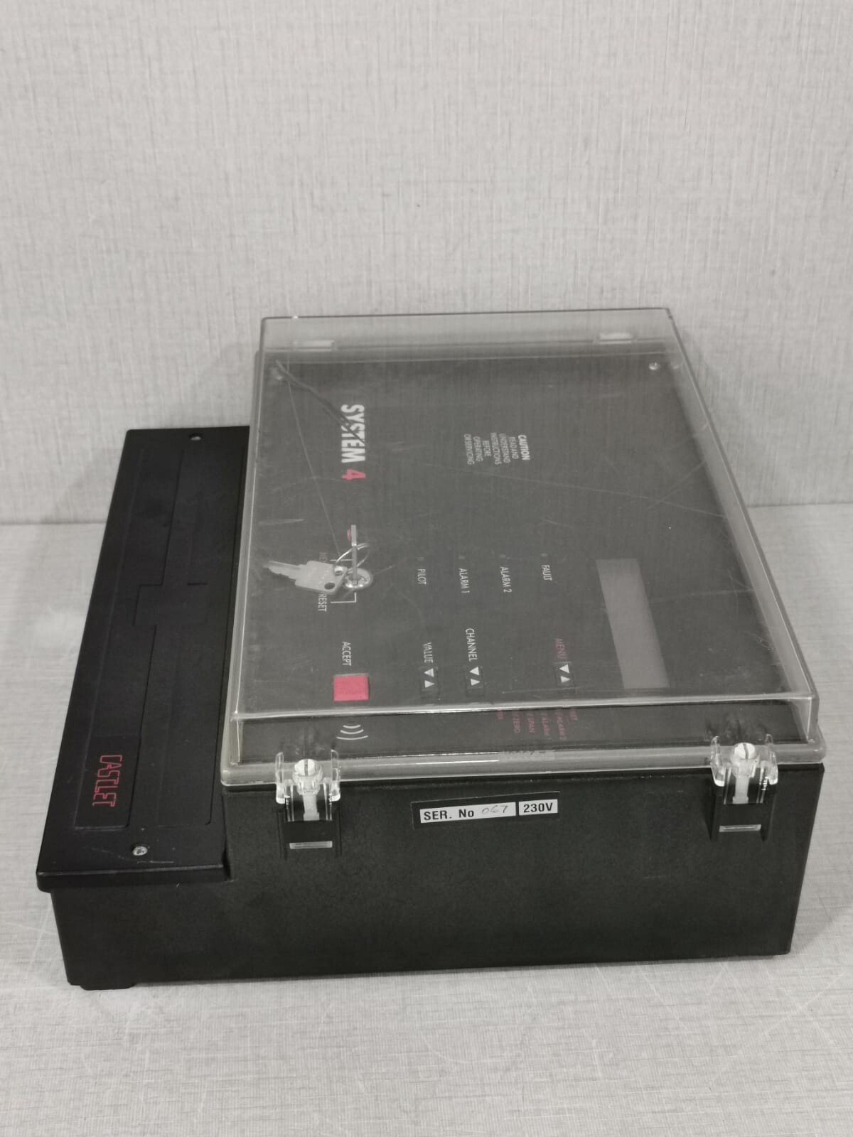 CASTLET CASTLET-SYSTEM-4-FIRE-DETECTION CASTLET SYSTEM 4 Fire Detection and Alarm Systems 8