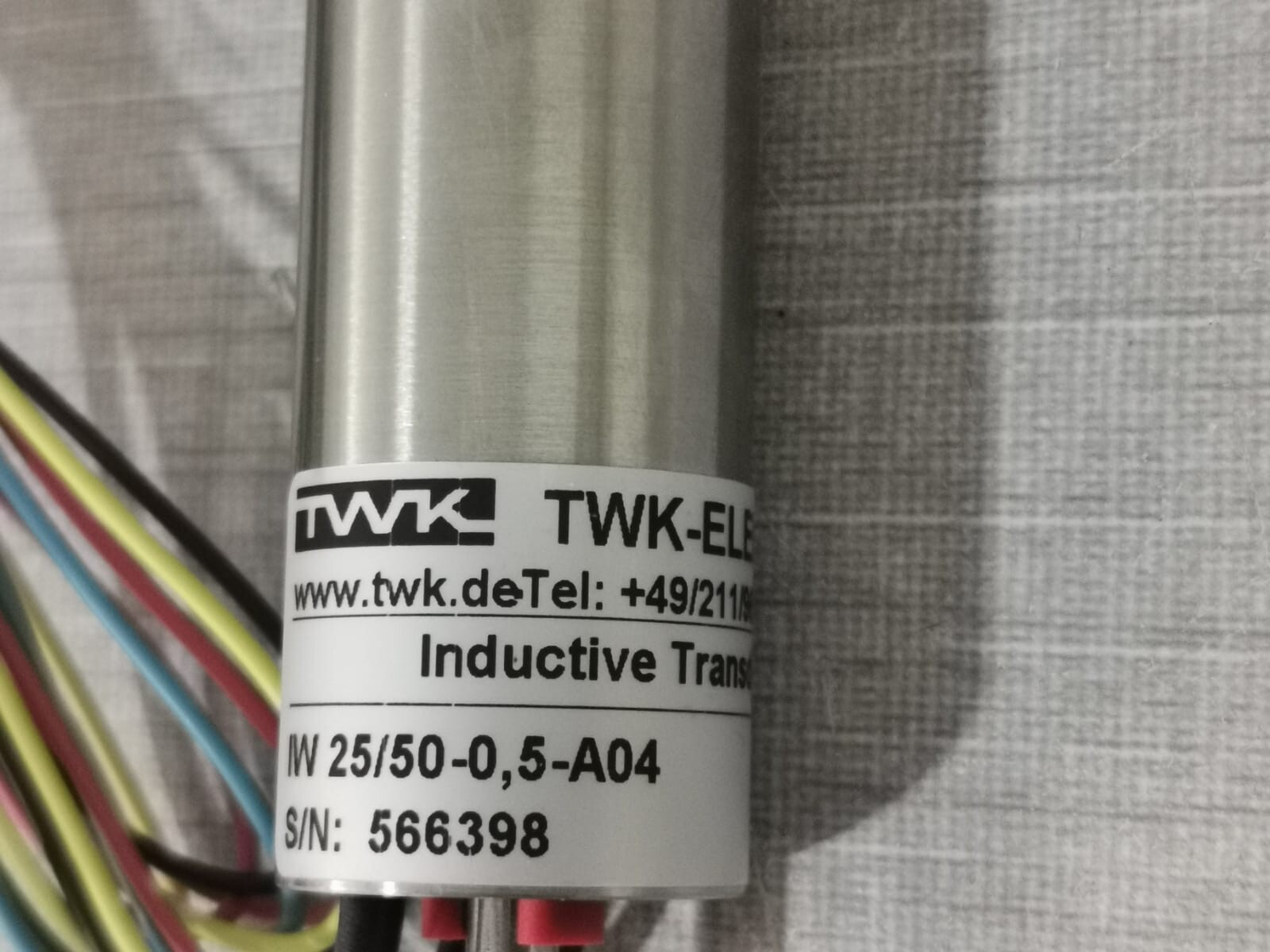 TWK ELEKTRONIK IW-25 TWK ELEKTRONIK IW 25/50-0,5-A04 INDUCTIVE TRANSDUCER 5