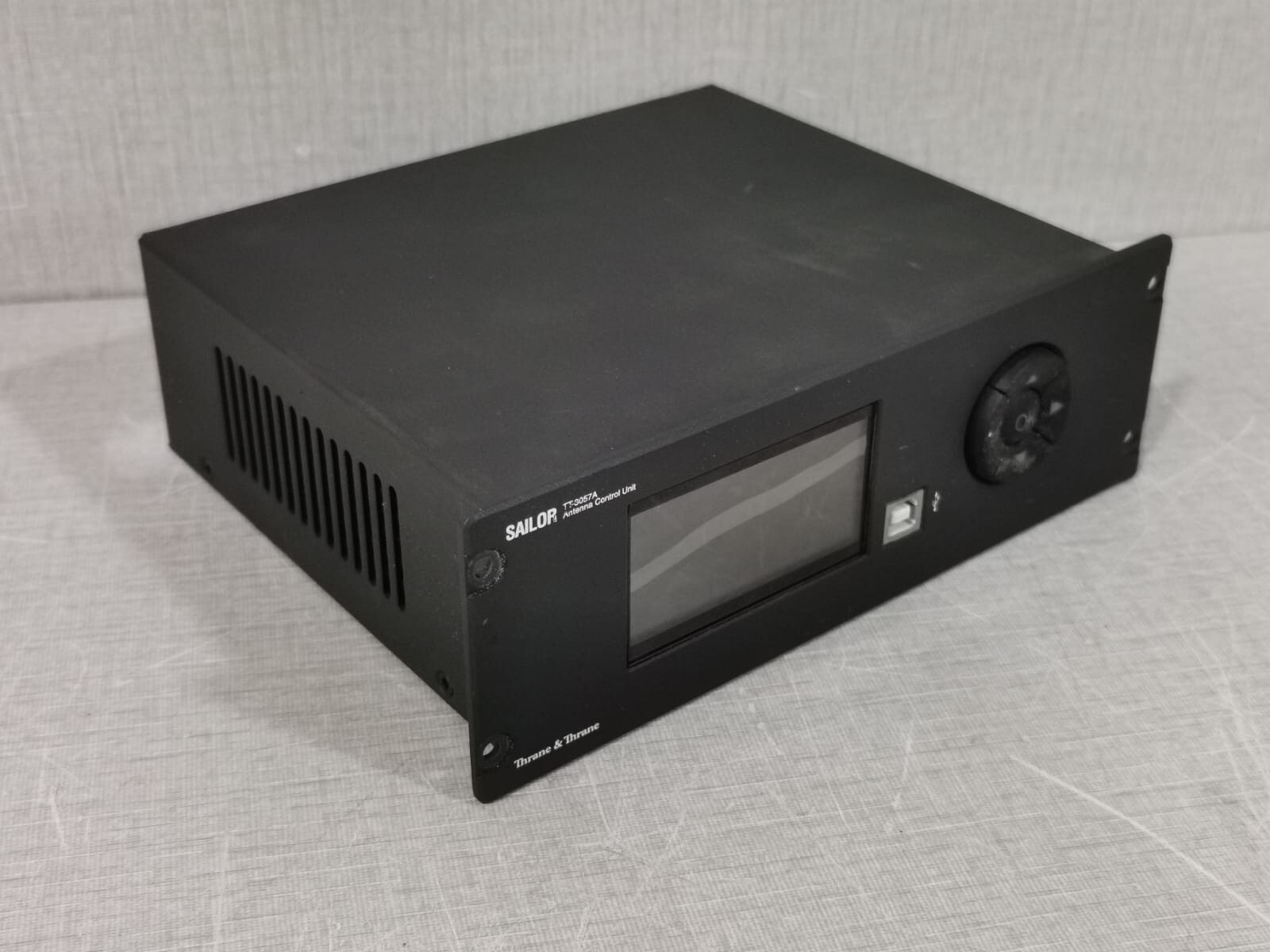 THRANE & THRANE / SAILOR TT-3057A THRANE & THRANE Sailor TT-3057A ANTENNA CONTROL UNIT 6