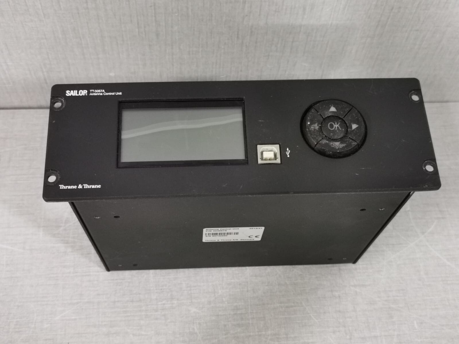 THRANE & THRANE / SAILOR TT-3057A THRANE & THRANE Sailor TT-3057A ANTENNA CONTROL UNIT 8