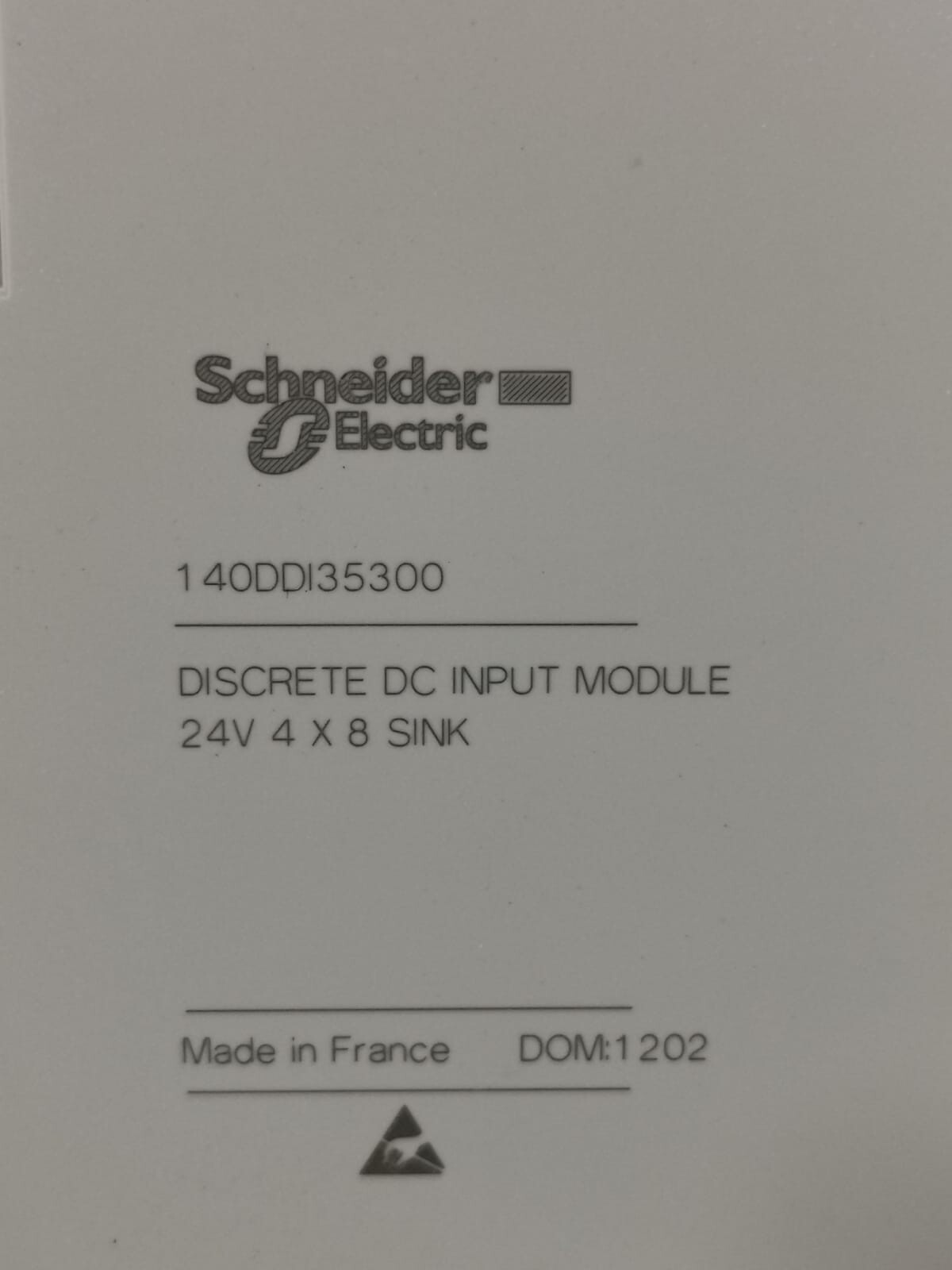 Schneider Electric 140DDI35300 SCHNEIDER ELECTRIC 140DDI35300 24V 4X8 SINK DISCRETE DC INPUT MODULE 7