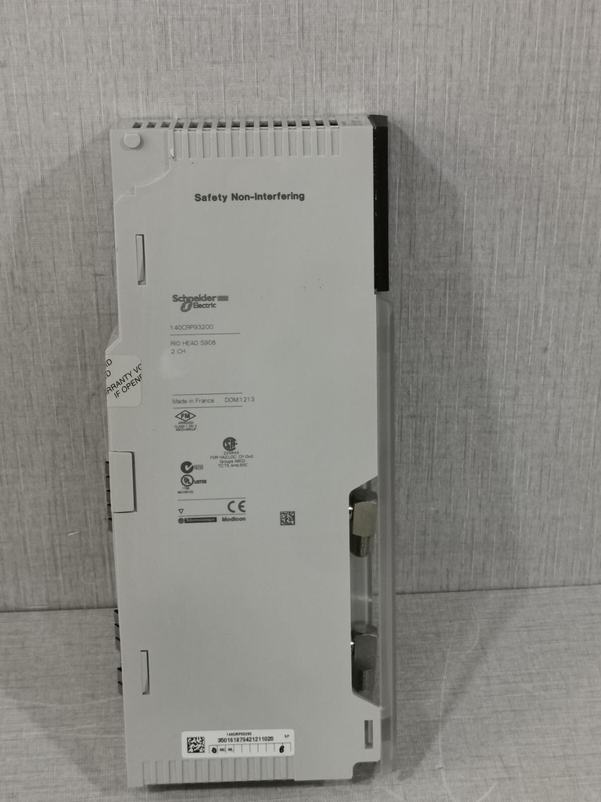 Schneider Electric PV.09 SCHNEIDER ELECTRIC 140CRP93200 PV.09/ SV 2.02 RIO HEAD-END ADAPTOR MODULE 8