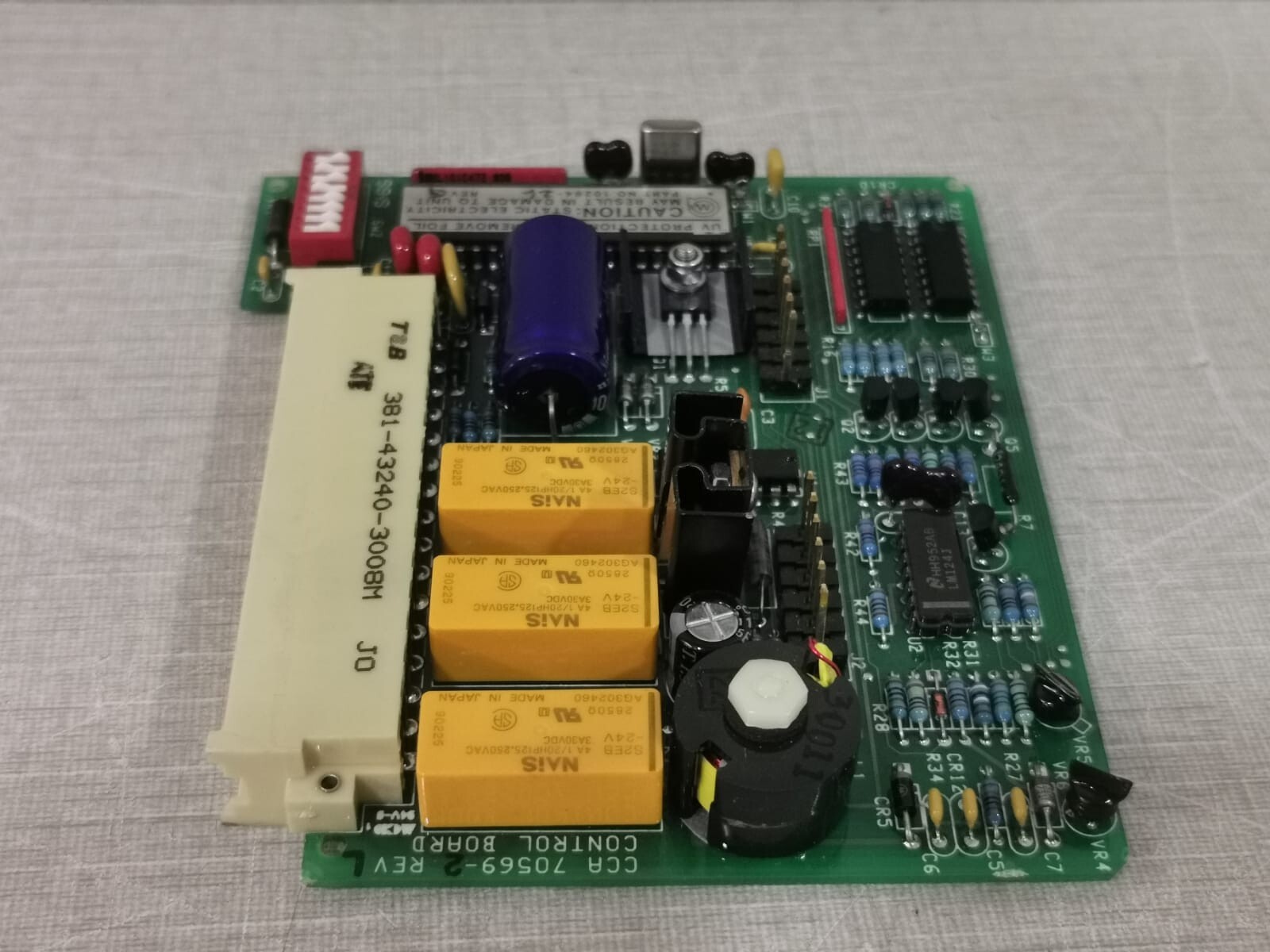 MCD Elektronik CCA-70569 MCD Elektronik CCA 70569-2 Rev. L Control Board Assy:AW70571/CCD70570 PCB Board 4