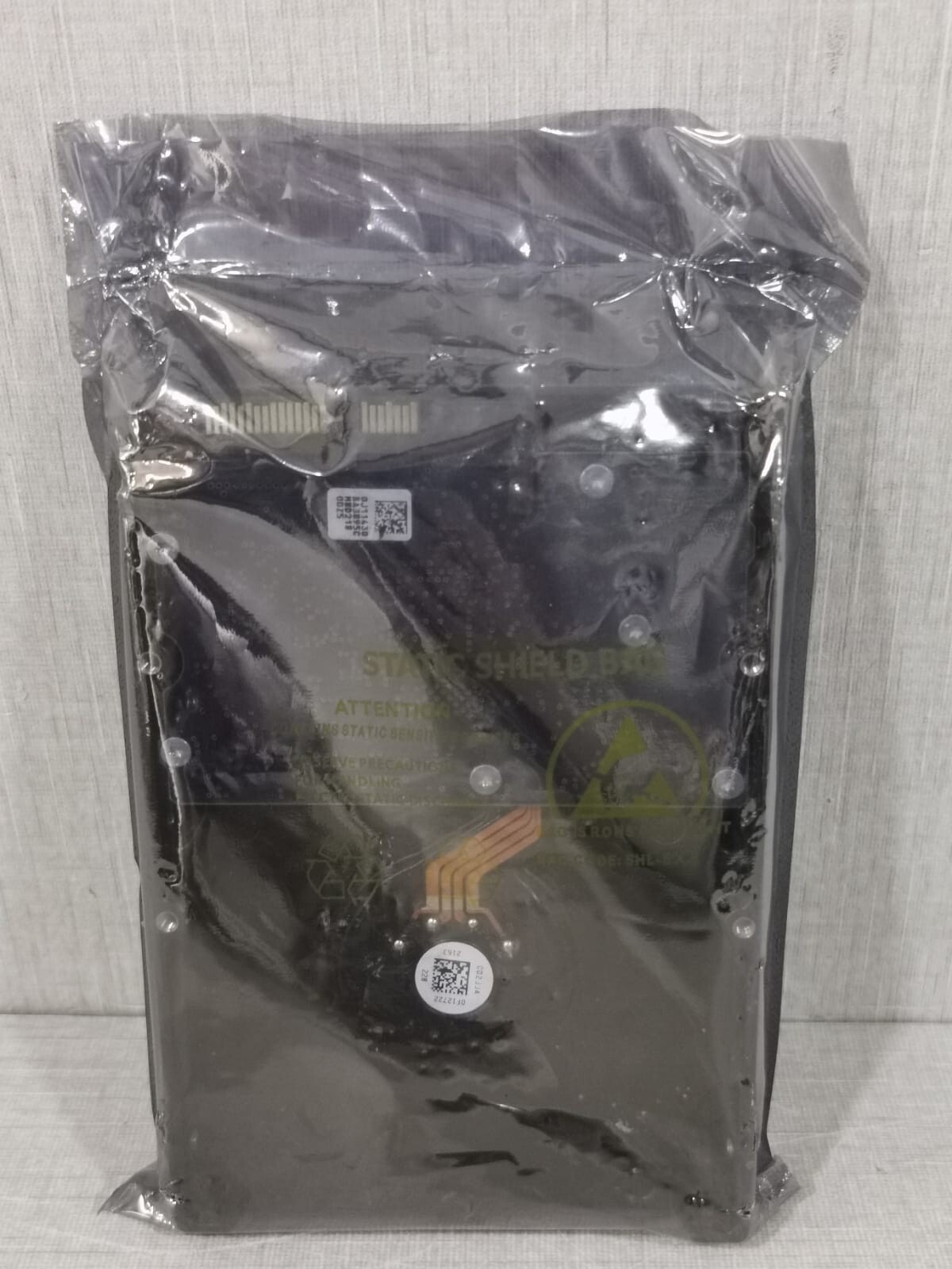 Hitachi MNL800 Hitachi HCS5C2020ALA632 P/N: 0F13415 MLC: MNL800, Capacity: 2TB - SEALED 7