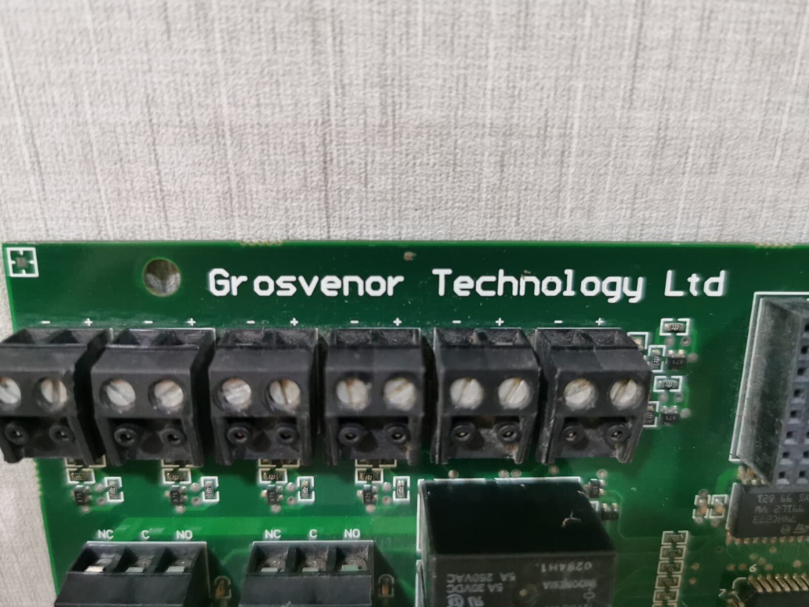 GROSVENOR TECHNOLOGY IDC-E-6/4-1V2 GROSVENOR TECHNOLOGY LTD IDC-E-6/4-1V2 DOOR CONTROLLER REPLACEMENT BOARD 2