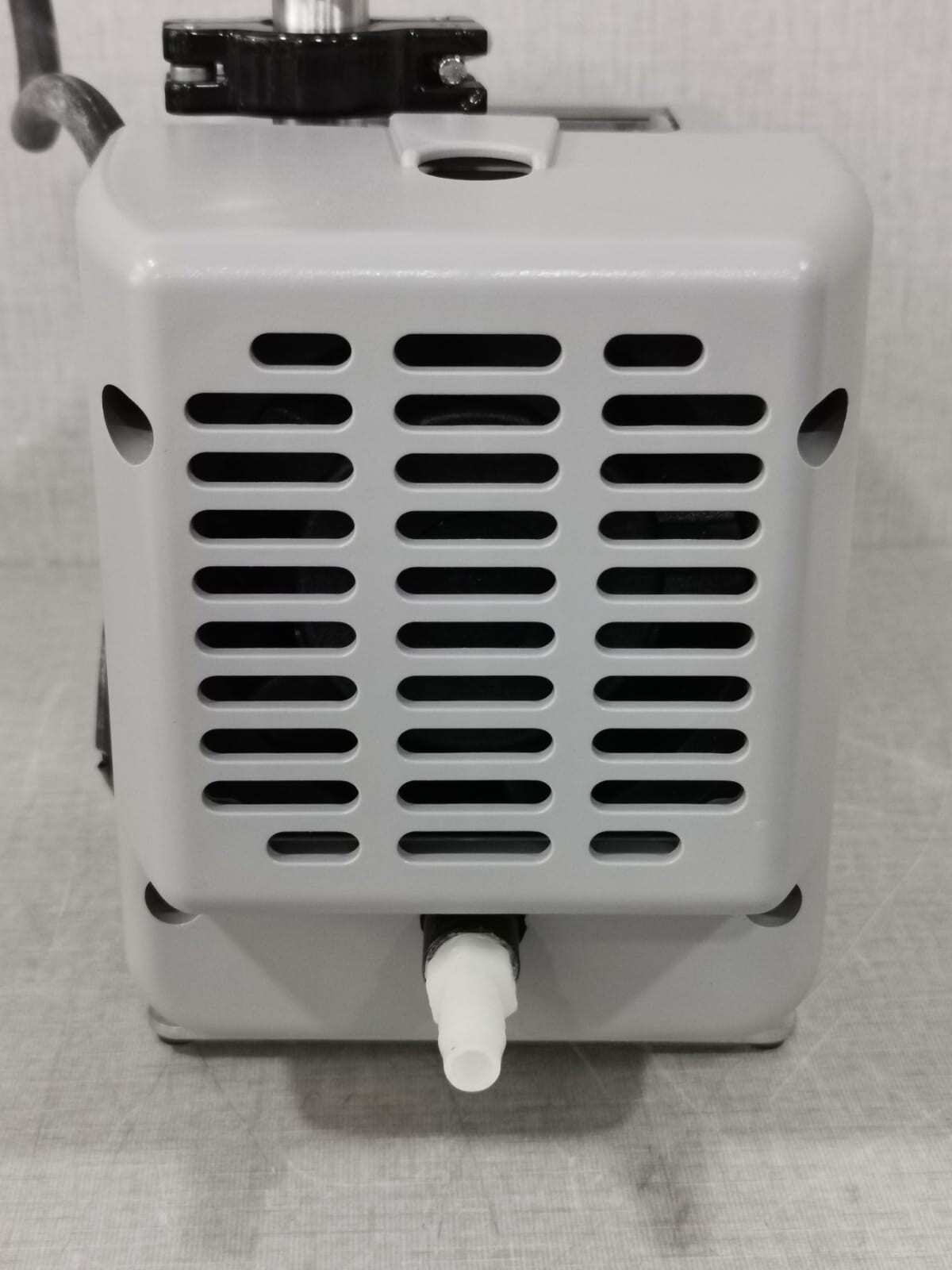 Agilent Technologies IDP-3 Agilent Technologies IDP-3 Dry Scroll Vacuum Pump 5
