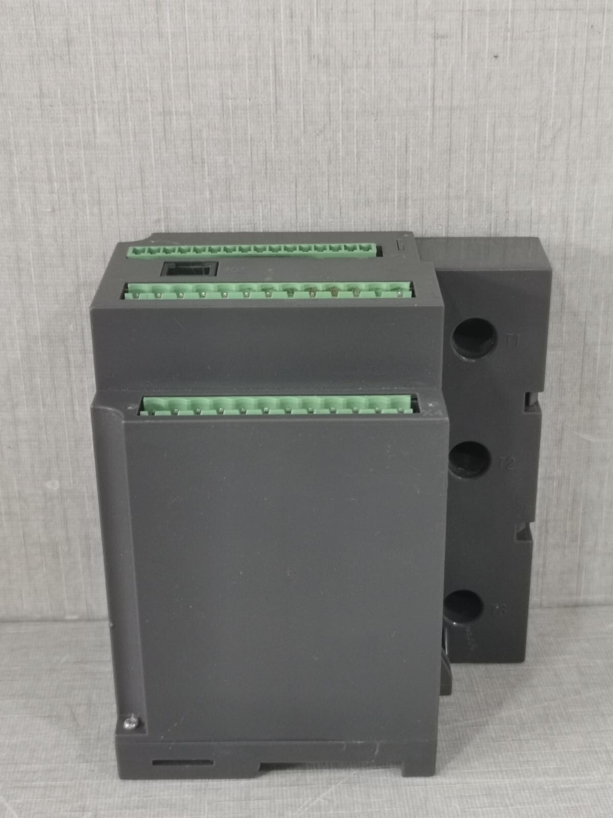 ABB M102-M ABB M102-M / 1TNA920611R0002IPD SOFTWARE 3.2 MOTOR CONTROL & PROTECTION UNIT 2