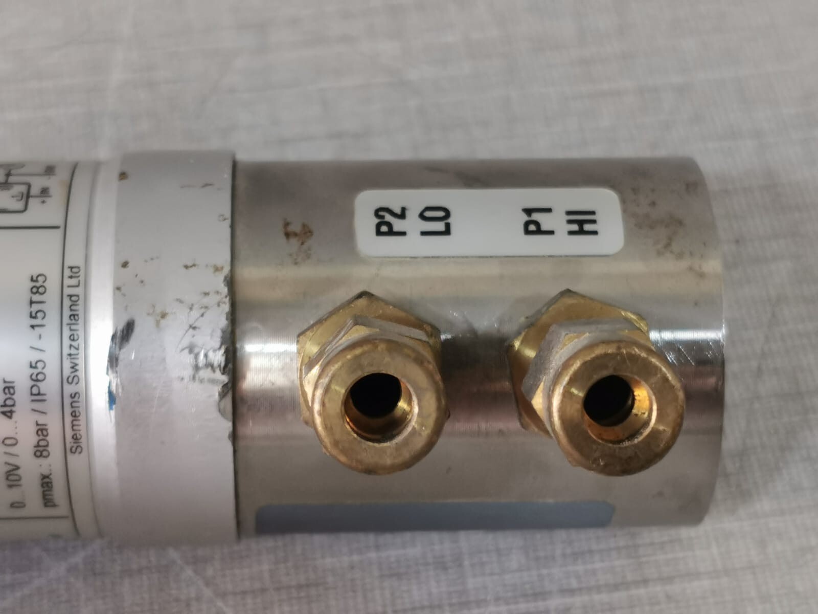 Siemens QBE3000-D4 Siemens QBE3000-D4 Differential Pressure Sensor 7