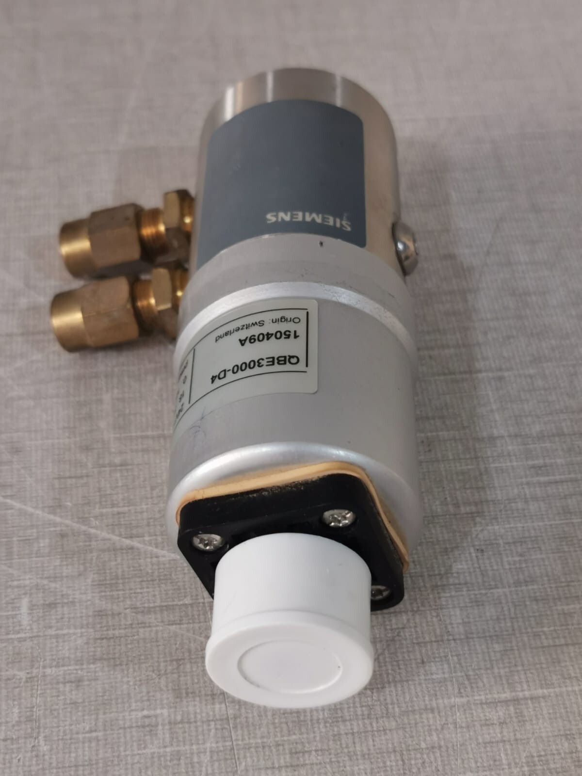 Siemens QBE3000-D4 Siemens QBE3000-D4 Differential Pressure Sensor 10