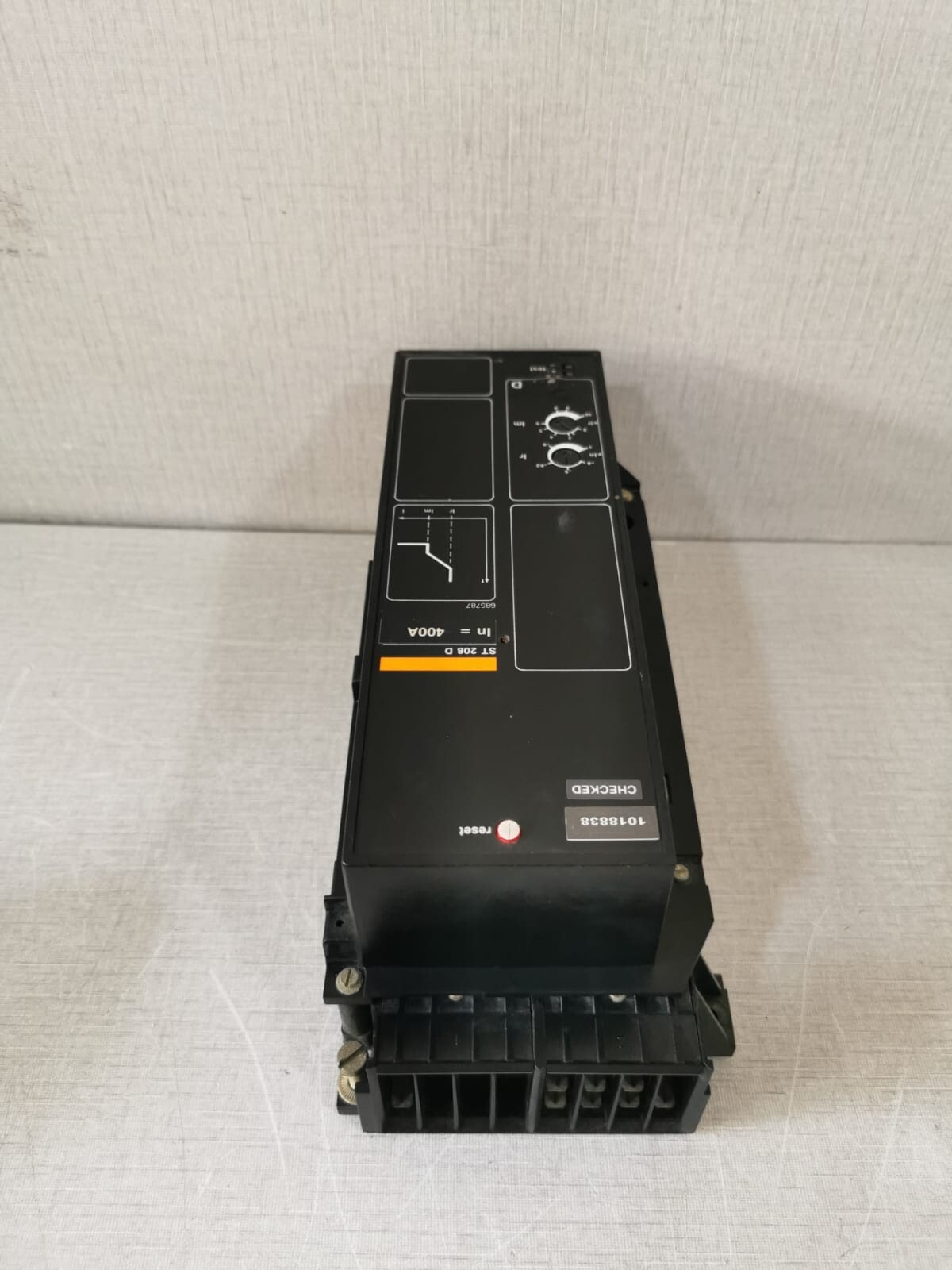 Merlin Gerin ST208D MERLIN GERIN ST208D ELECTRIC TRIP CONTROL CIRCUIT BREAKER ST 208 D IN=400A 6