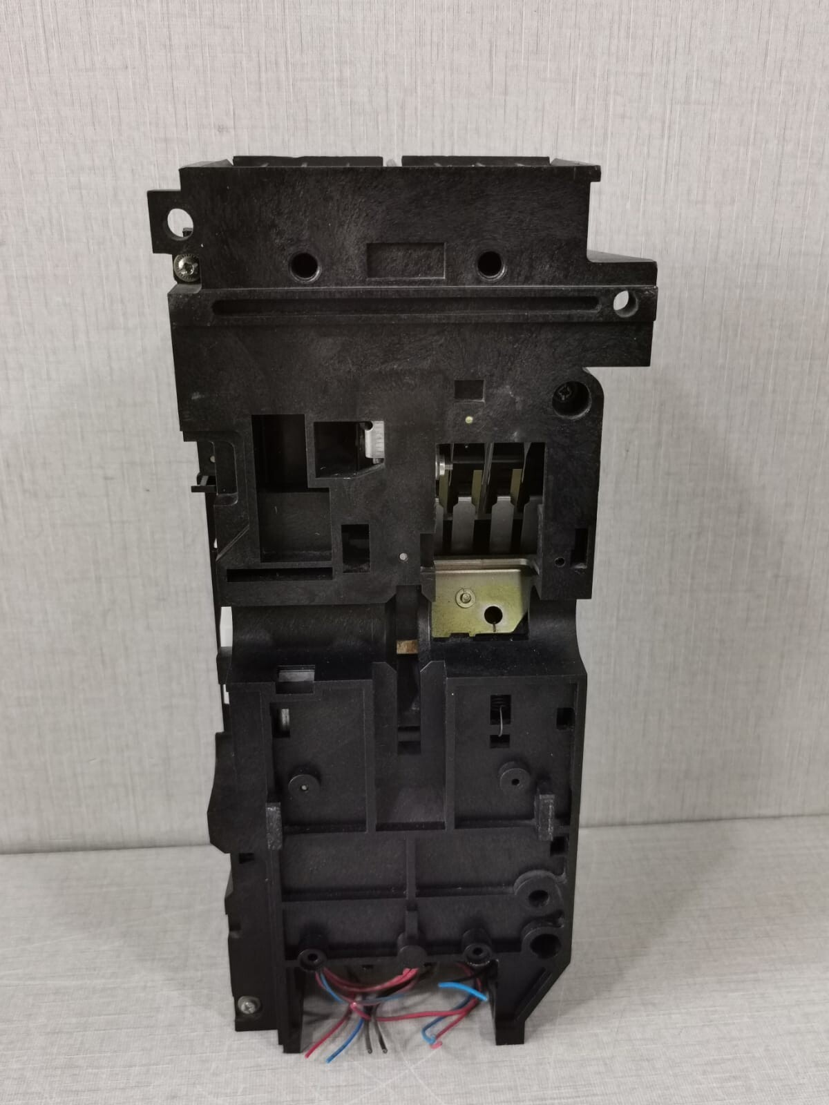Schneider Electric STR-38 MERLIN GERIN STR38S ELECTRIC TRIP CONTROL CIRCUIT BREAKER STR 38 S IN=250A 8