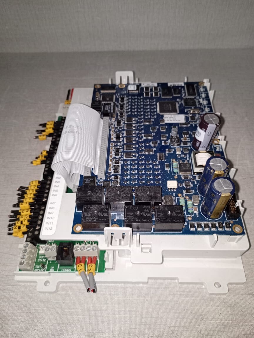 Trane 6400-2639-01 & 50100886 Trane 6400-2639-01 REV 100 1526 & TRANE 50100886 Rev G Circuit board 6