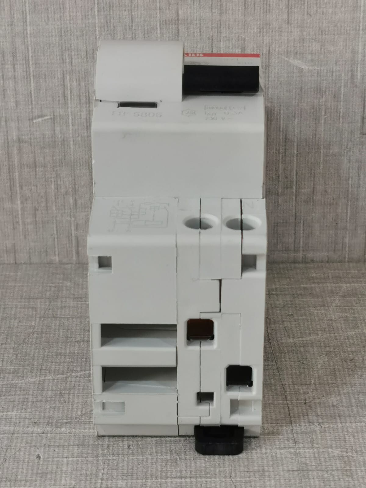 ABB DS971-A ABB DS971-A C10 RESIDUAL CURRENT DEVICES 4