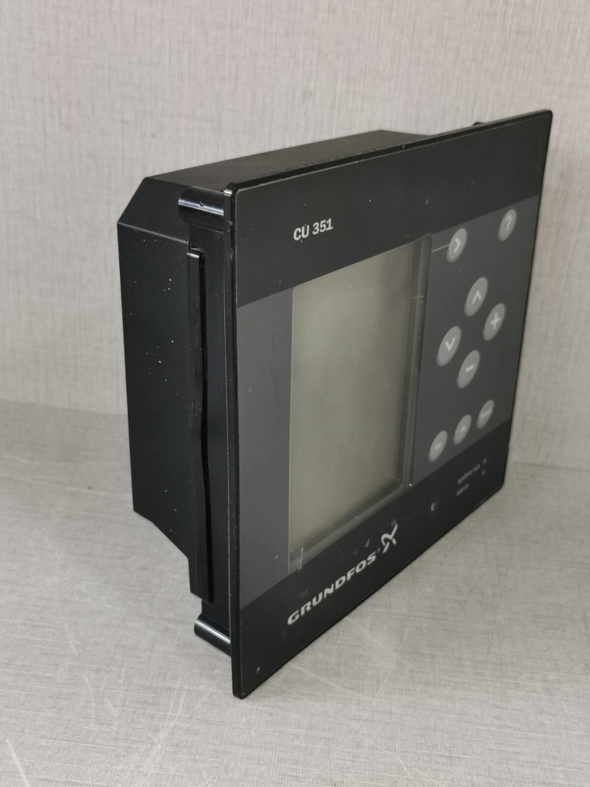 Grundfos 96161620-V05 GRUNDFOS CU 351/ 351O 96161620-V05 Flexible Control Controller 100-240VAC 4